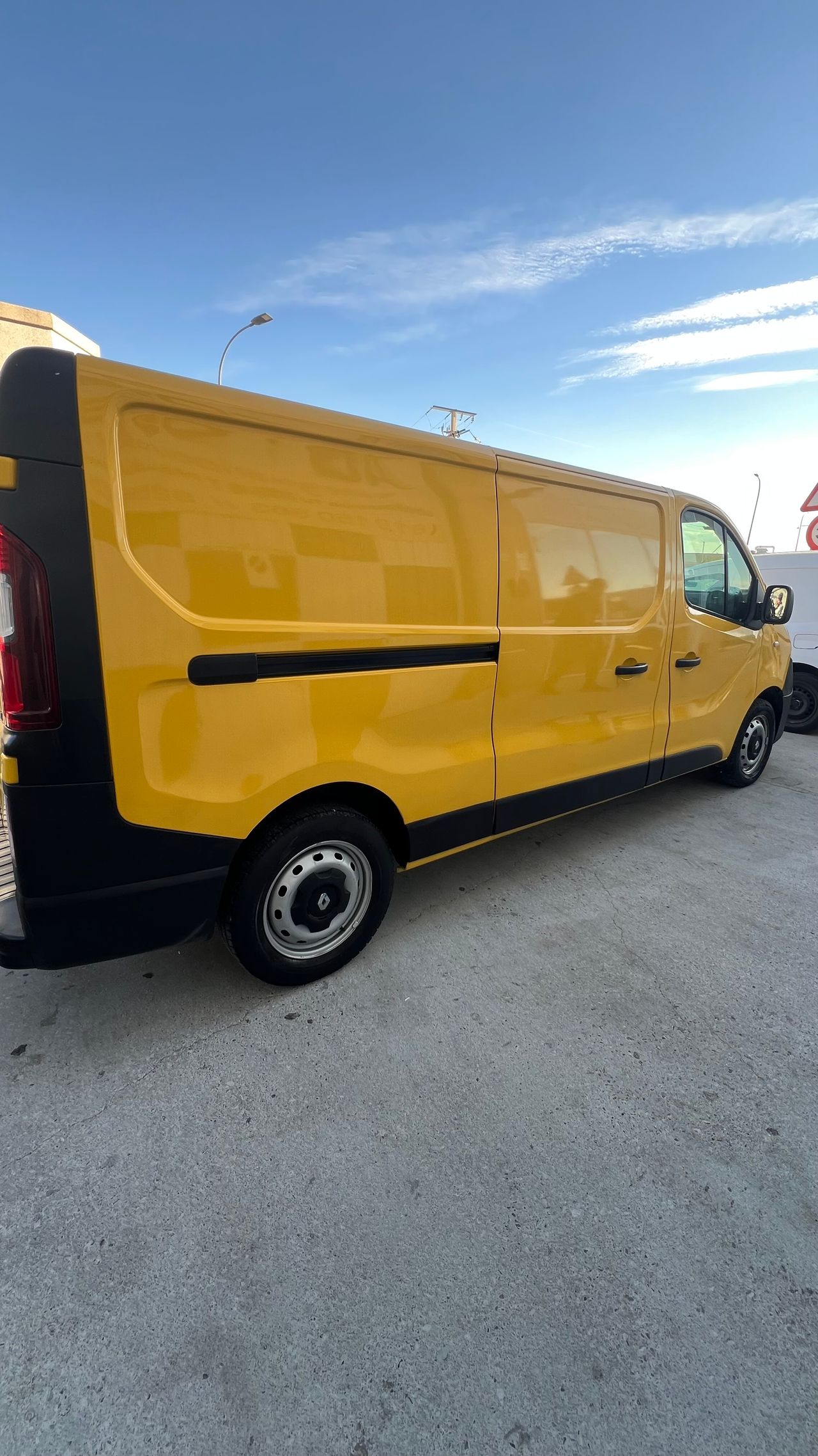 Renault Trafic 95cv - Foto 10