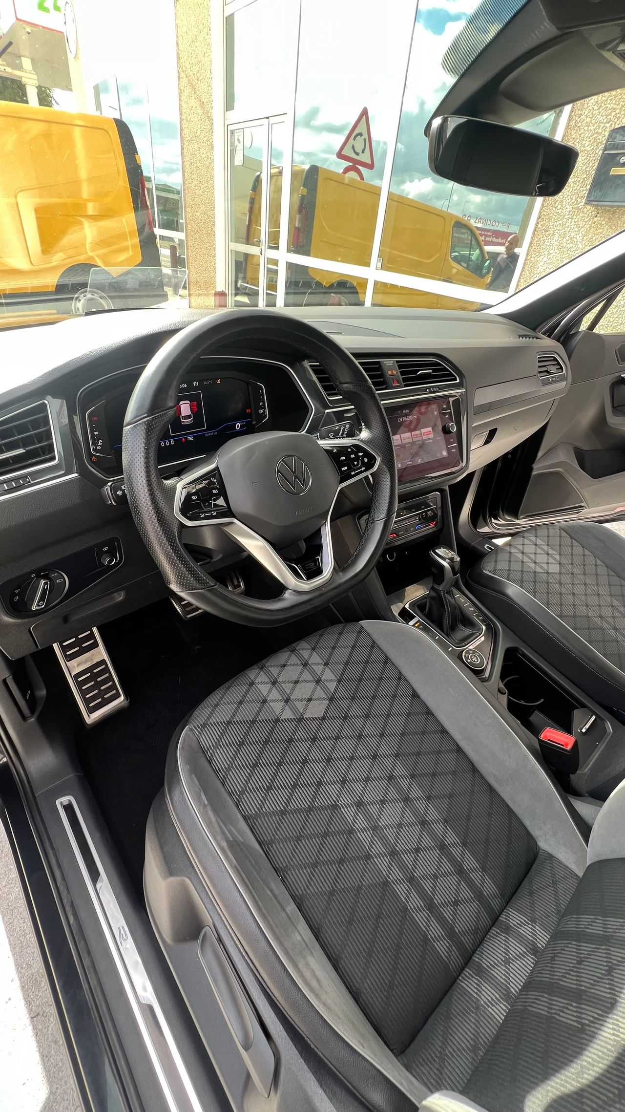 Volkswagen Tiguan R LINE 4 MOTION - Foto 17