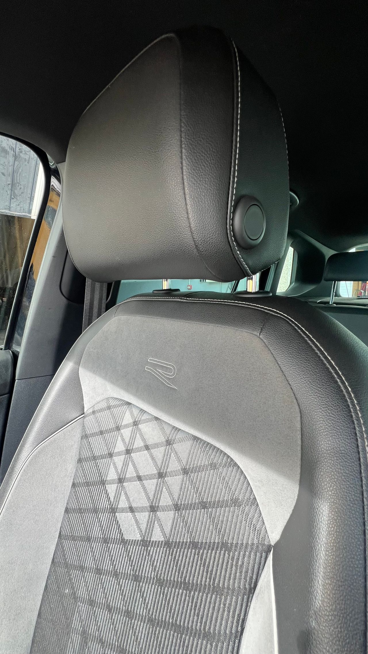 Volkswagen Tiguan R LINE 4 MOTION - Foto 25