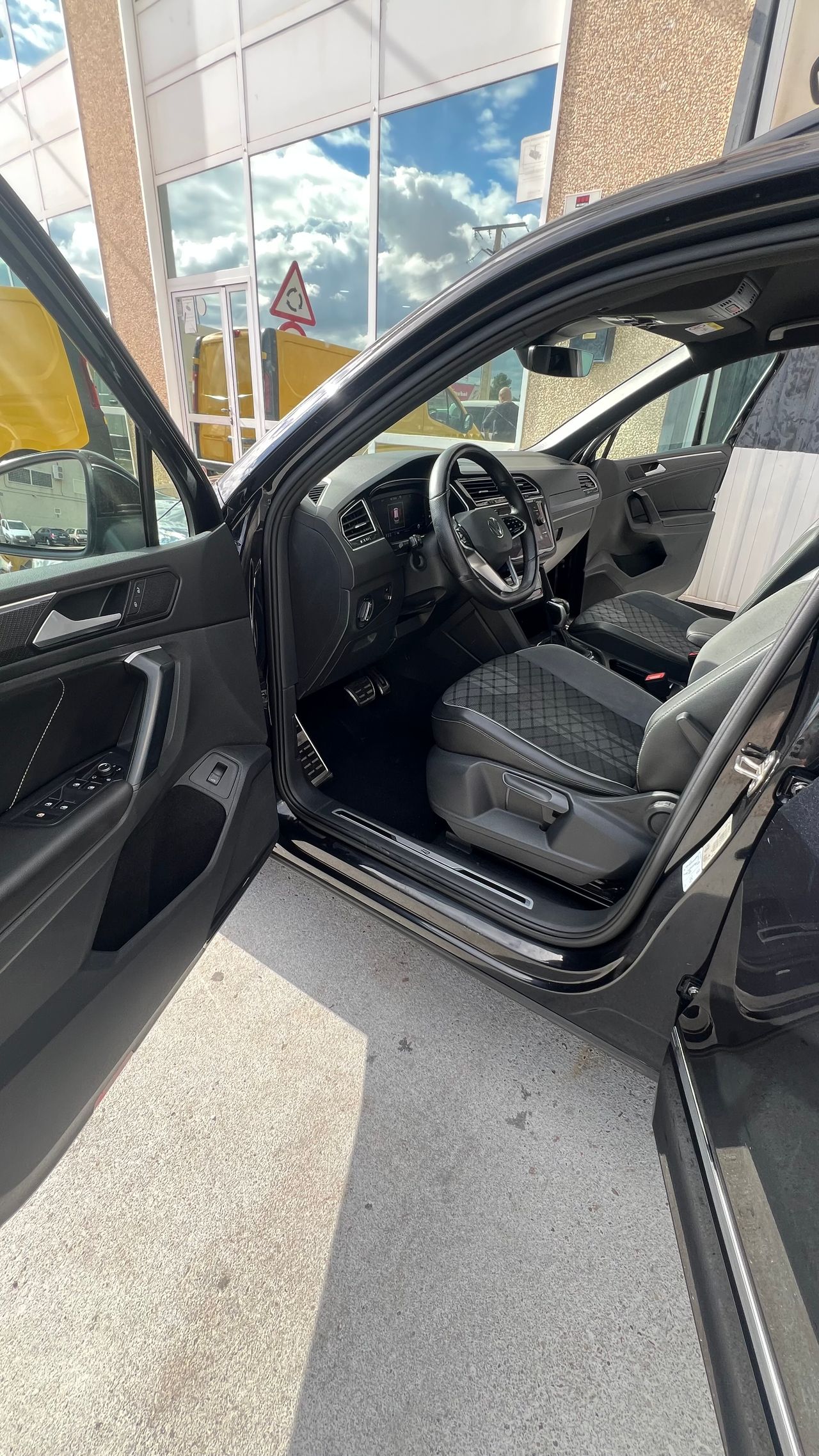 Volkswagen Tiguan R LINE 4 MOTION - Foto 15