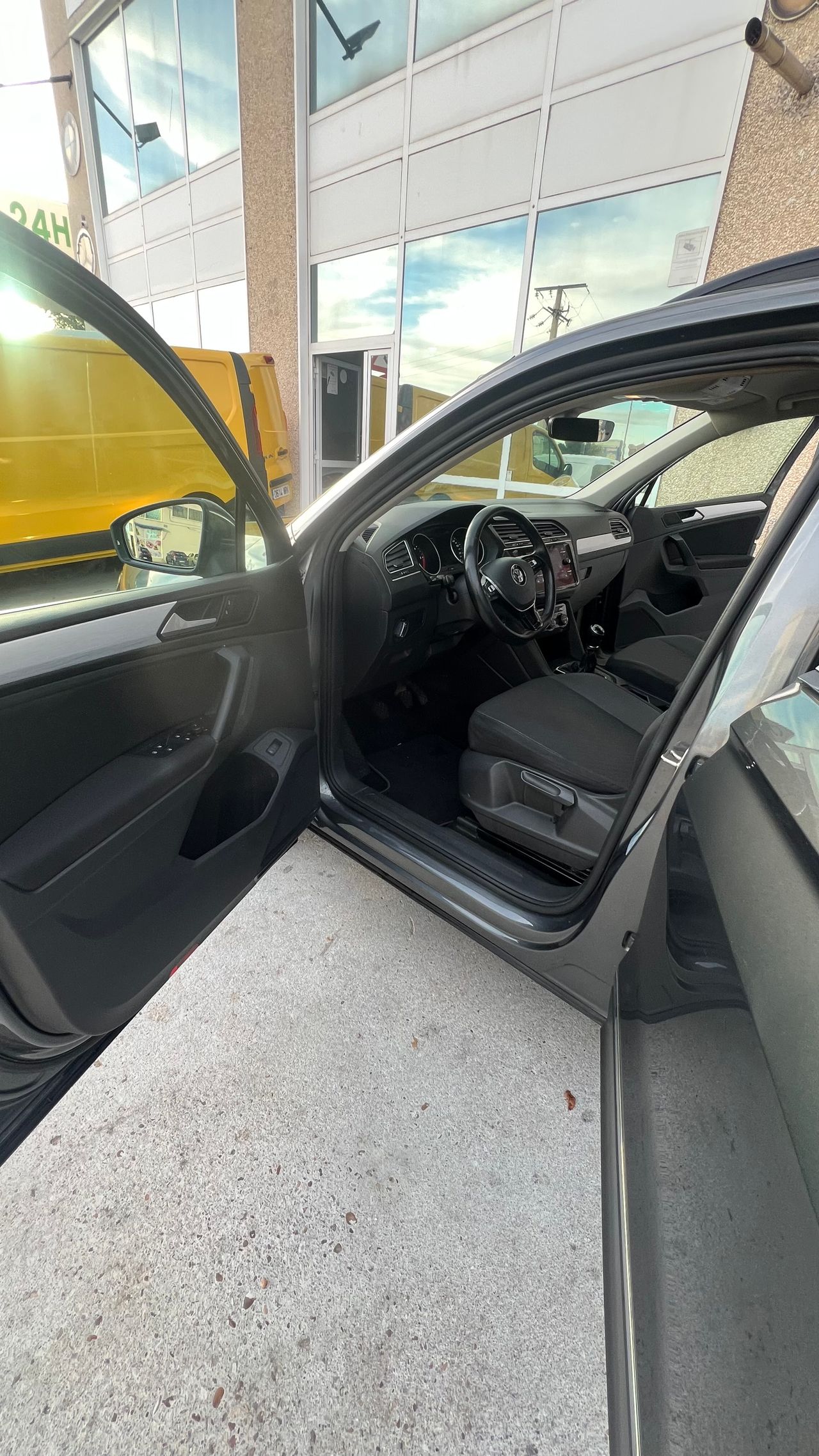 Volkswagen Tiguan 150 cv - Foto 14