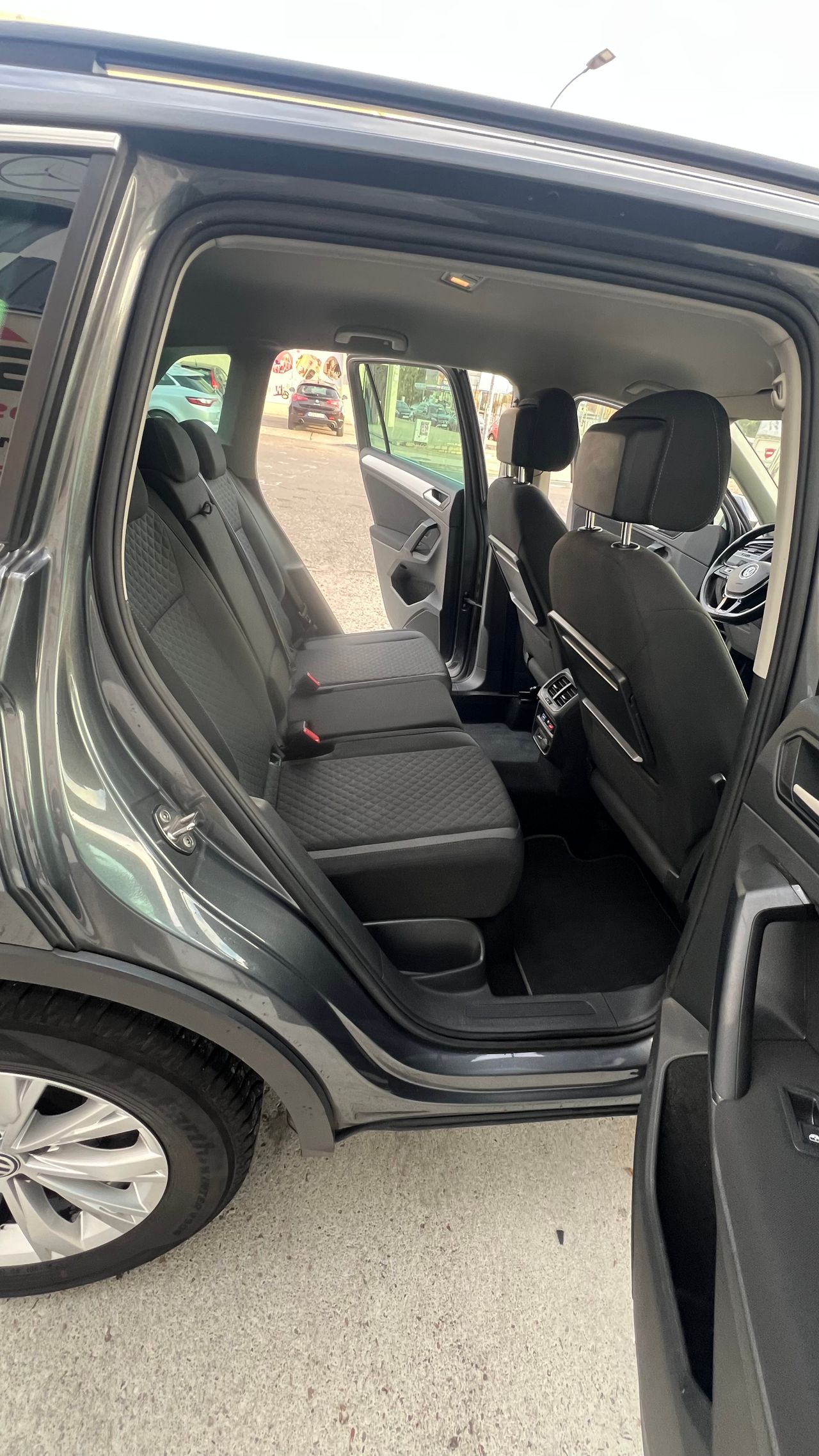 Volkswagen Tiguan 150 cv - Foto 9