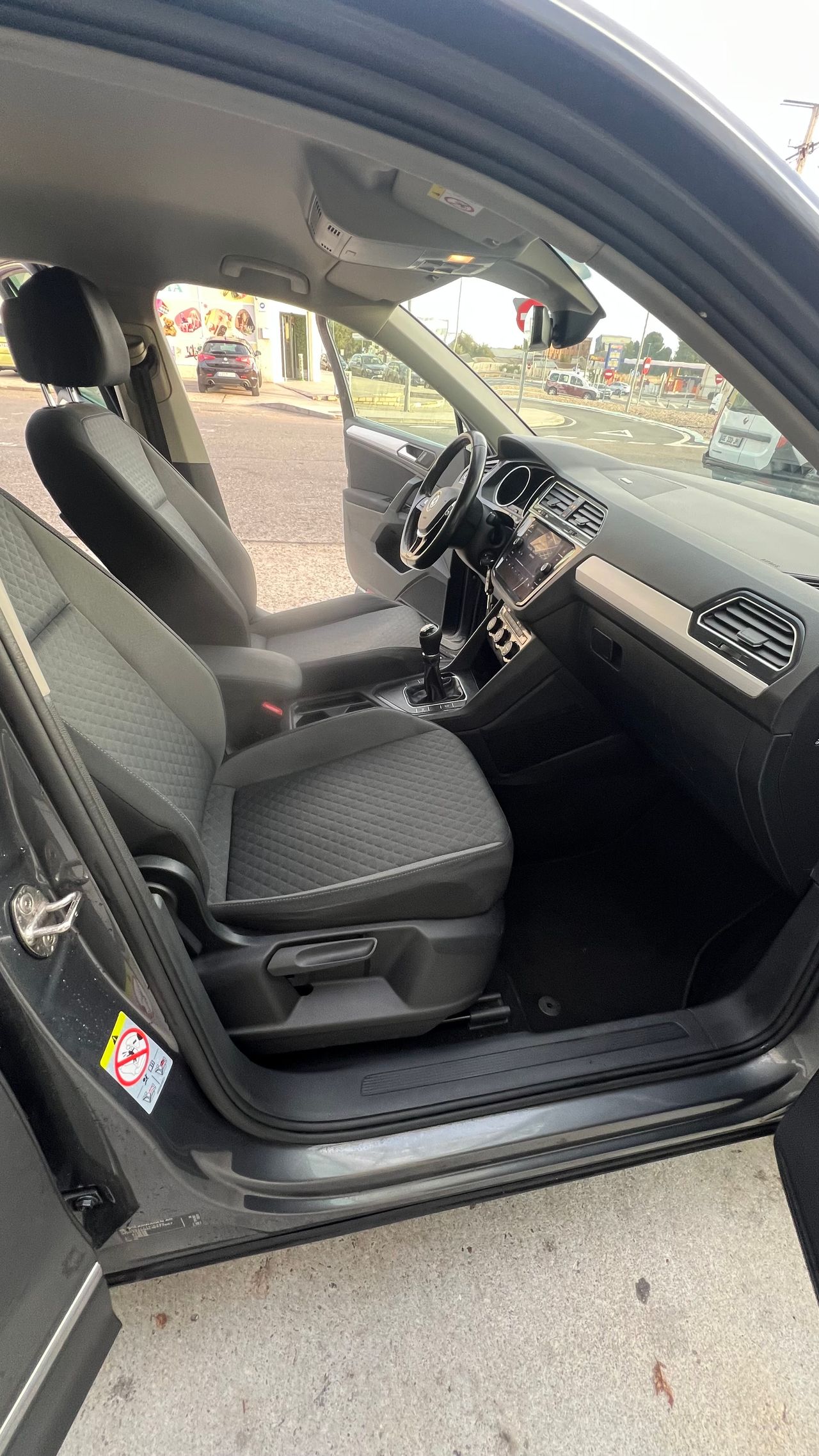 Volkswagen Tiguan 150 cv - Foto 11