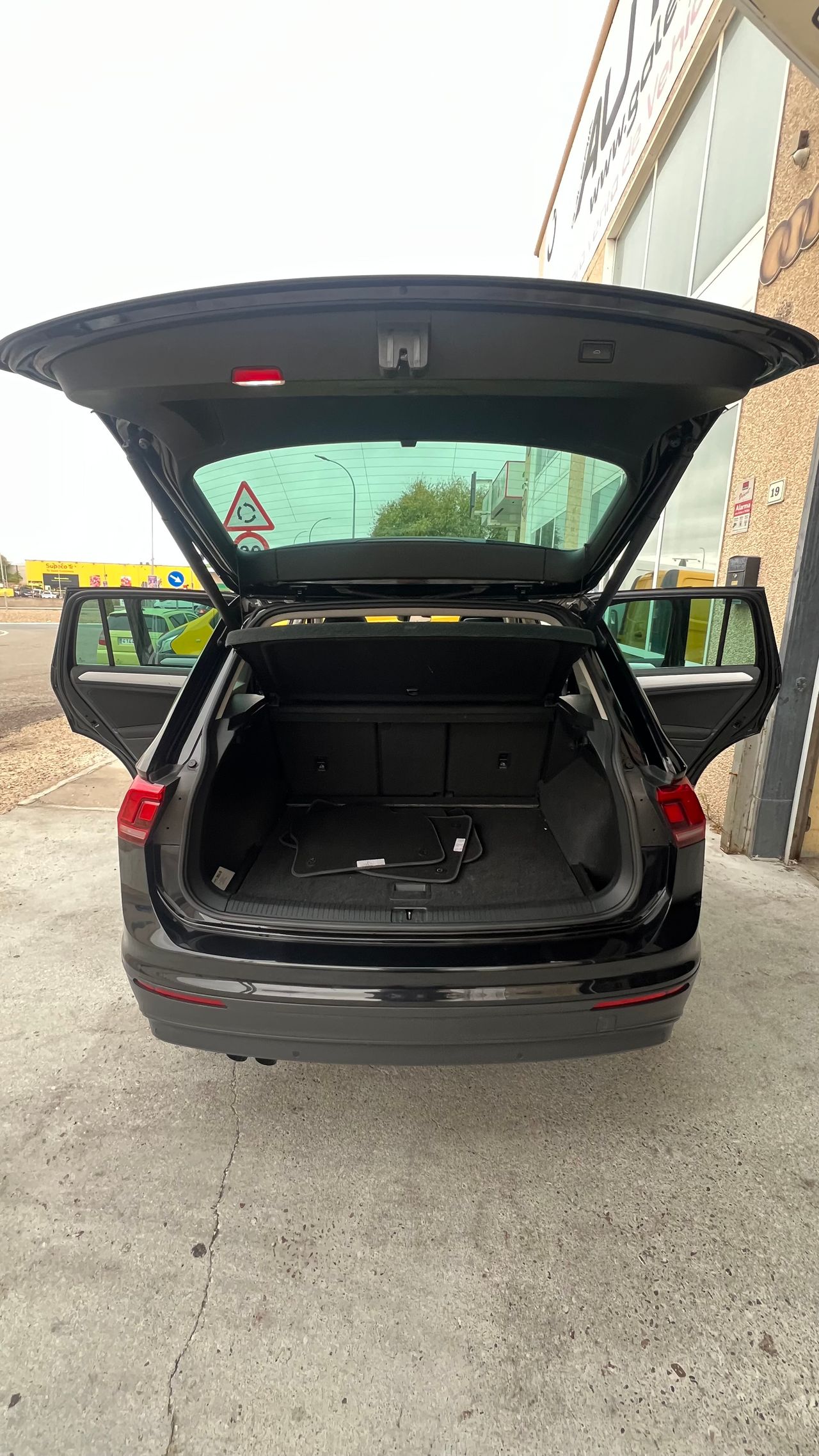 Volkswagen Tiguan Sport 2.0 TDI 4Motion DSG - Foto 11