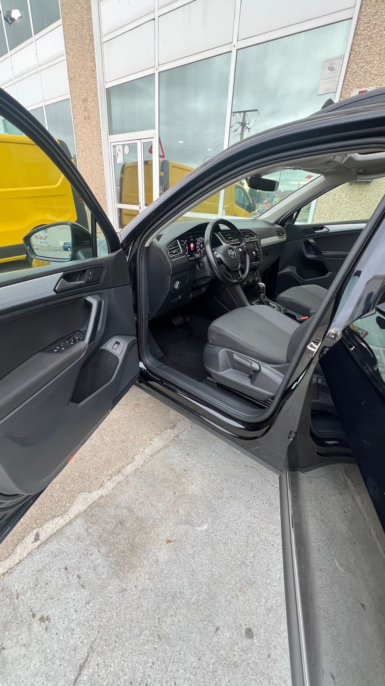 Volkswagen Tiguan Sport 2.0 TDI 4Motion DSG - Foto 17