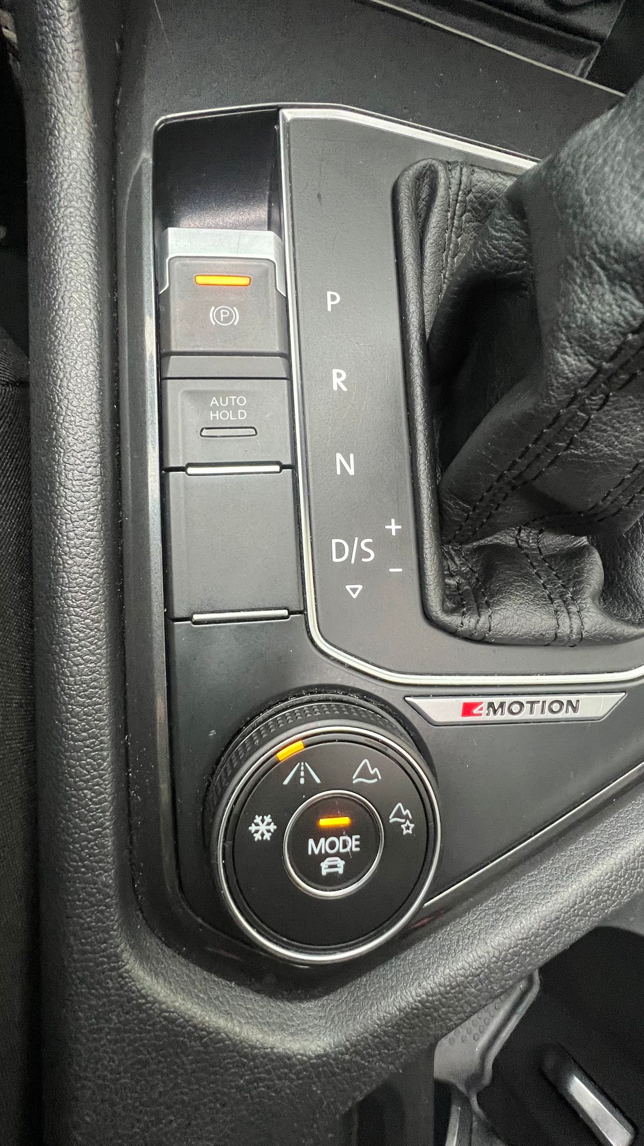 Volkswagen Tiguan Sport 2.0 TDI 4Motion DSG - Foto 23