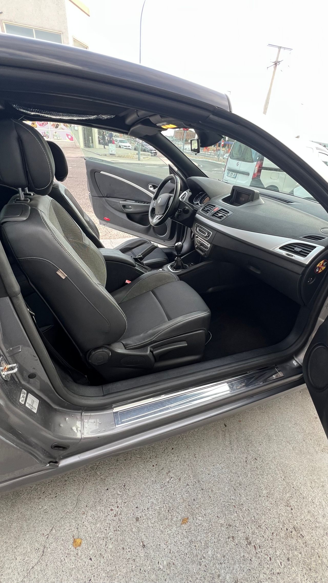 Renault Megane CoupeCabrio Dynamique dCi FAP - Foto 9