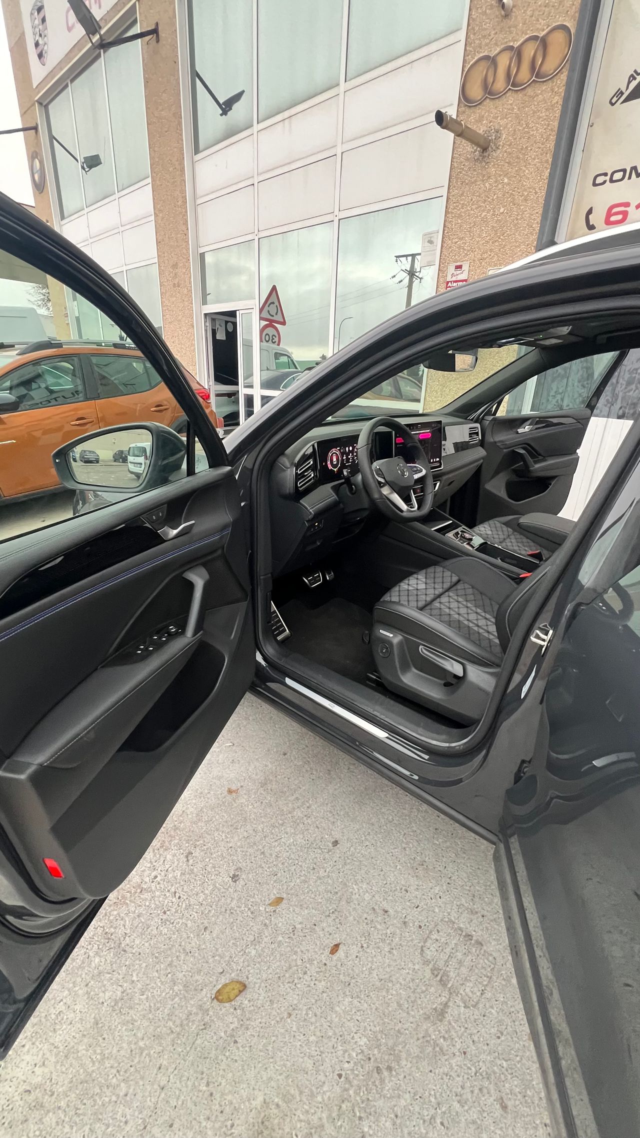 Volkswagen Tiguan RLine 2.0 TDI DSG 4Motion - Foto 16