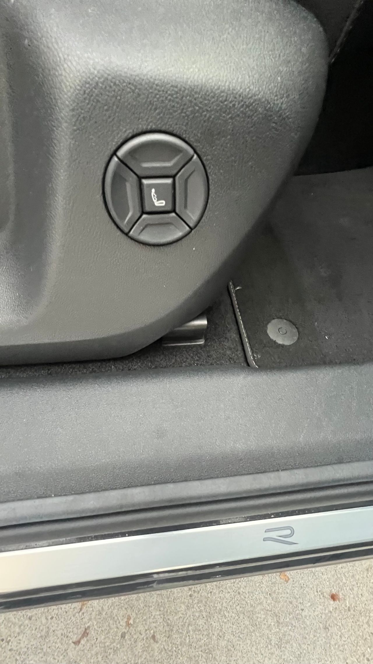 Volkswagen Tiguan RLine 2.0 TDI DSG 4Motion - Foto 14