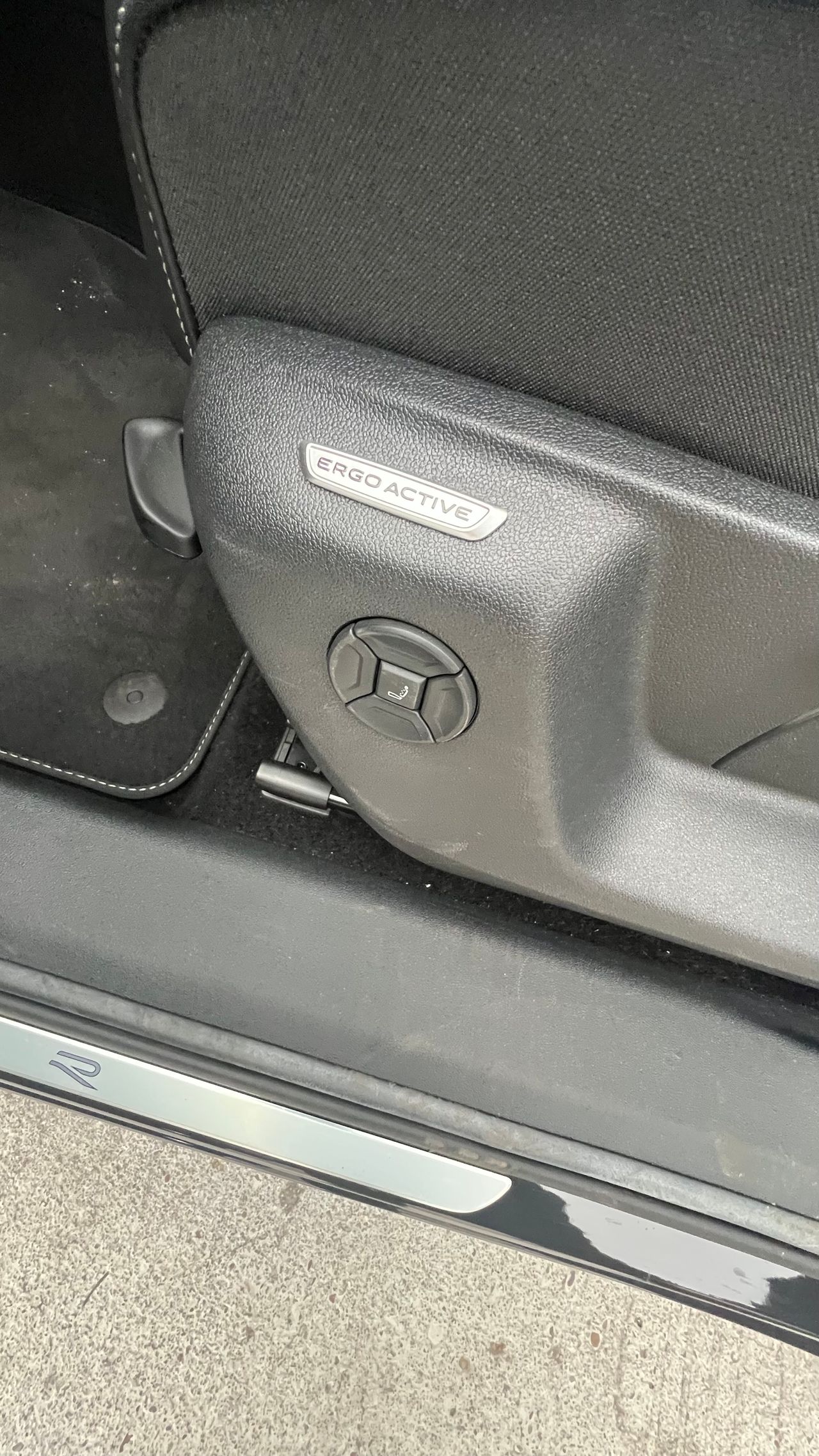 Volkswagen Tiguan RLine 2.0 TDI DSG 4Motion - Foto 19