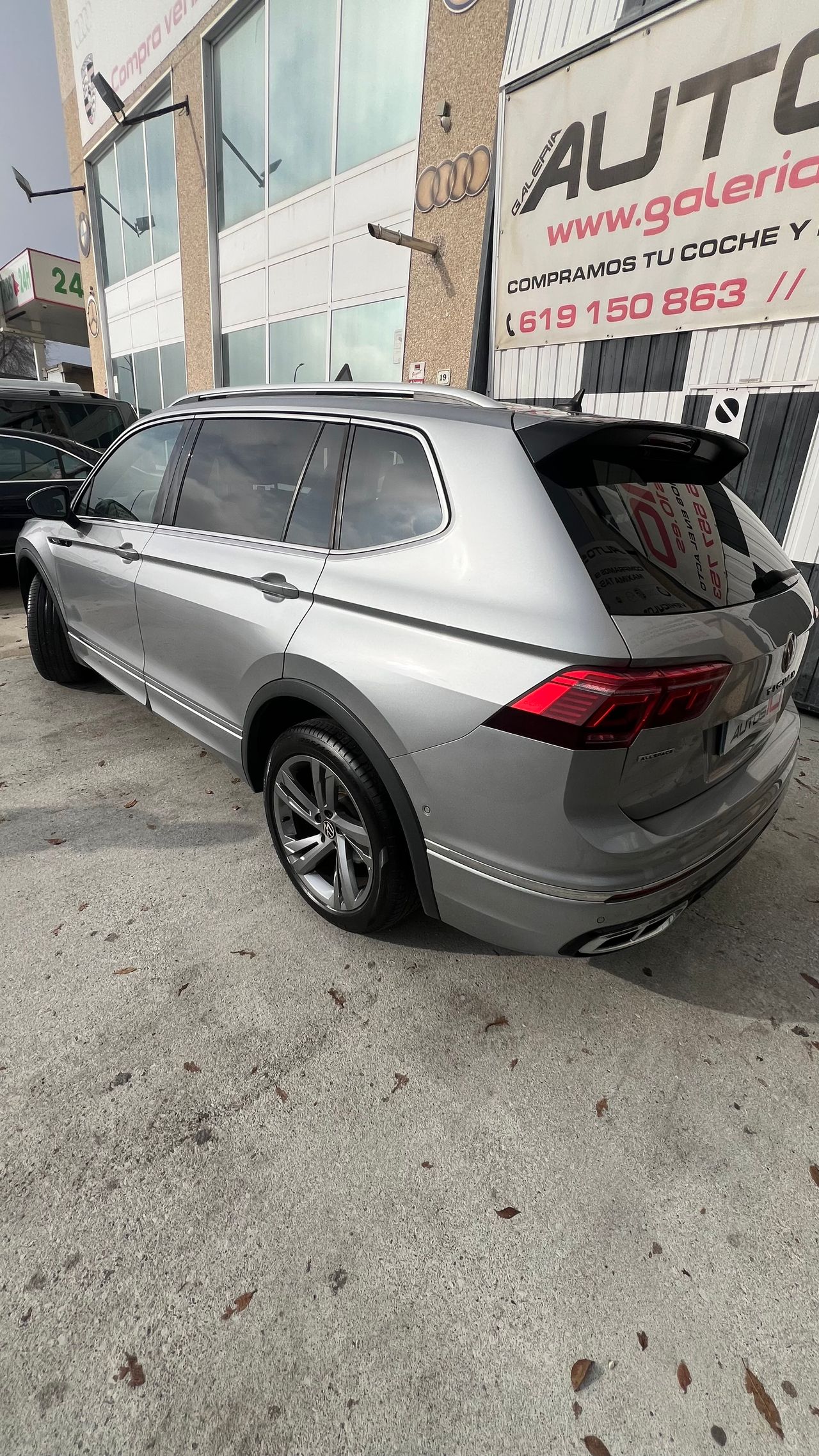 Volkswagen Tiguan R LINE 150CV 7 PLAZAS - Foto 6