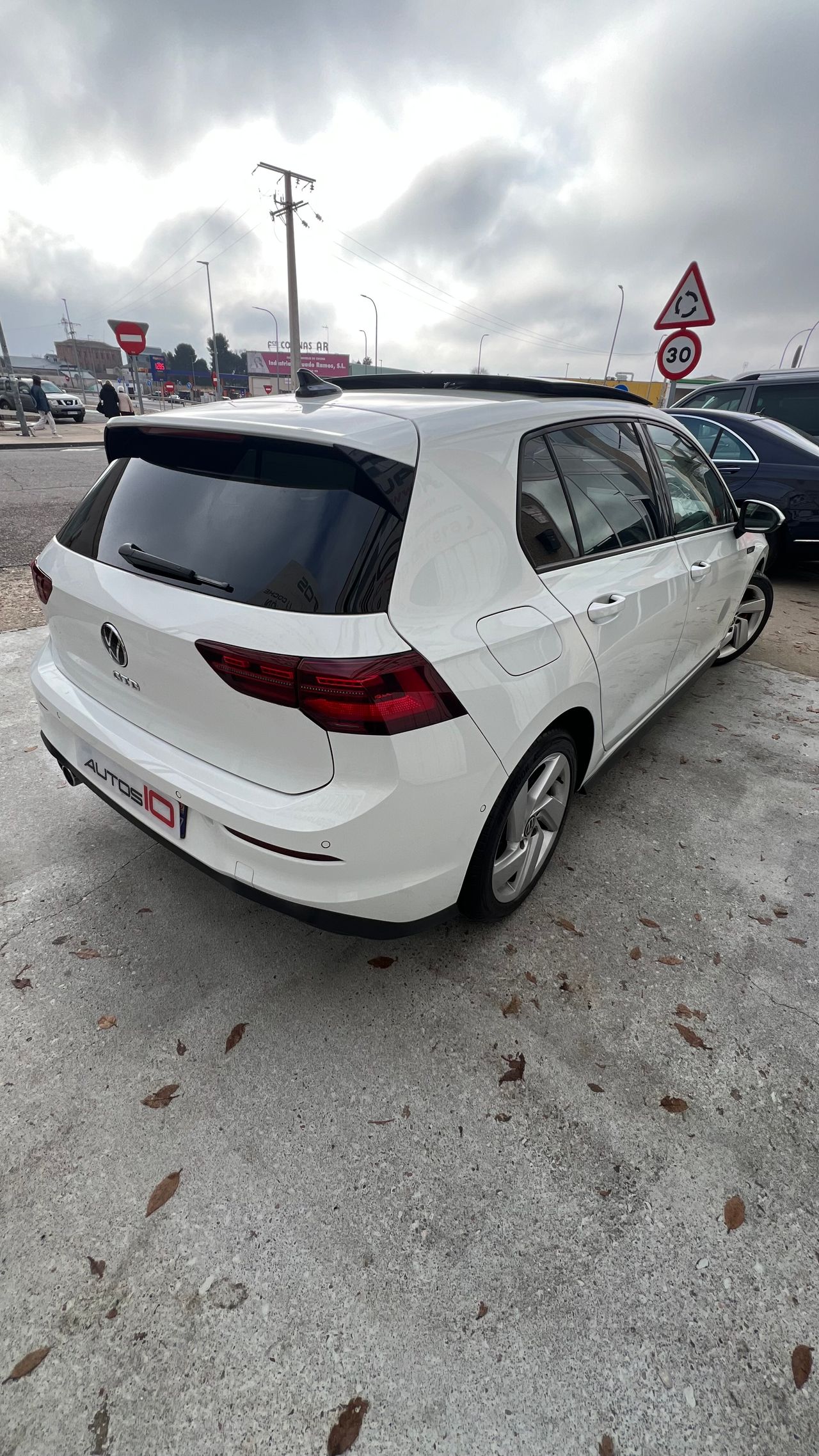 Volkswagen Golf GTD - Foto 8