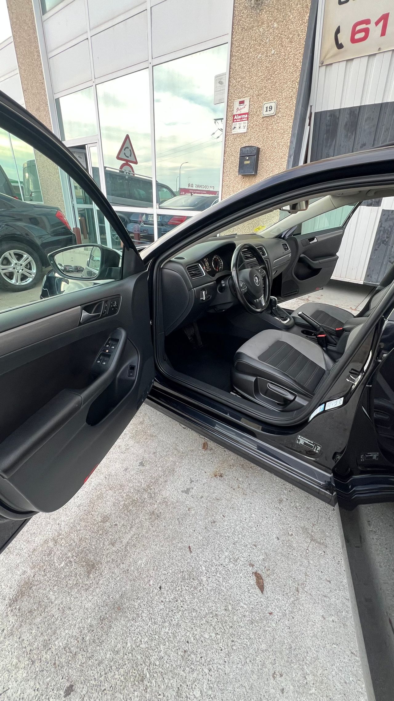 Volkswagen Jetta diesel cambio automatico - Foto 14