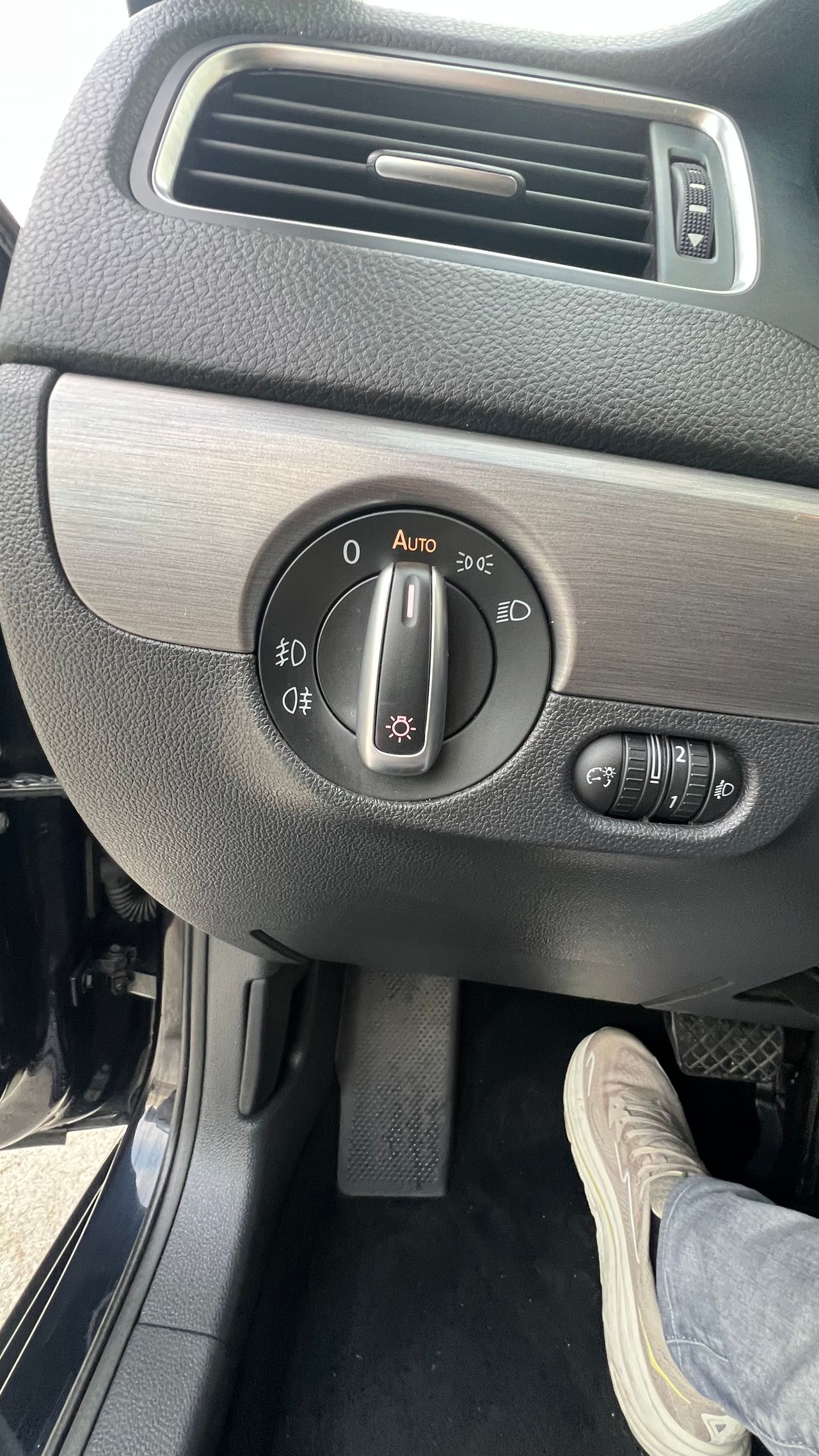 Volkswagen Jetta diesel cambio automatico - Foto 17