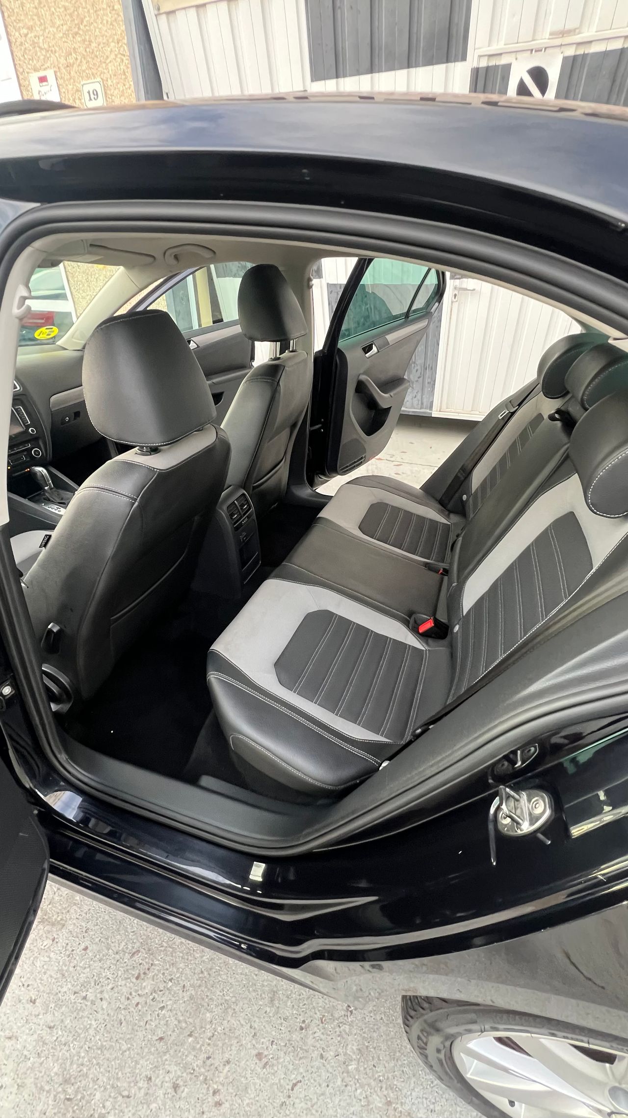 Volkswagen Jetta diesel cambio automatico - Foto 13