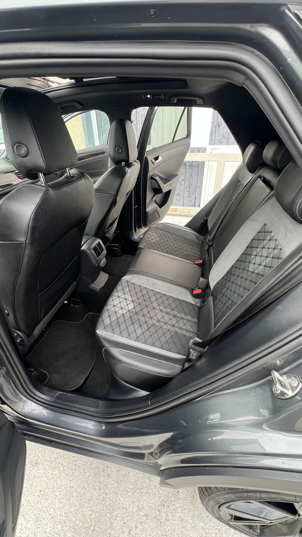 Volkswagen T-Roc RLine 2.0 TDI DSG 4x4 - Foto 14