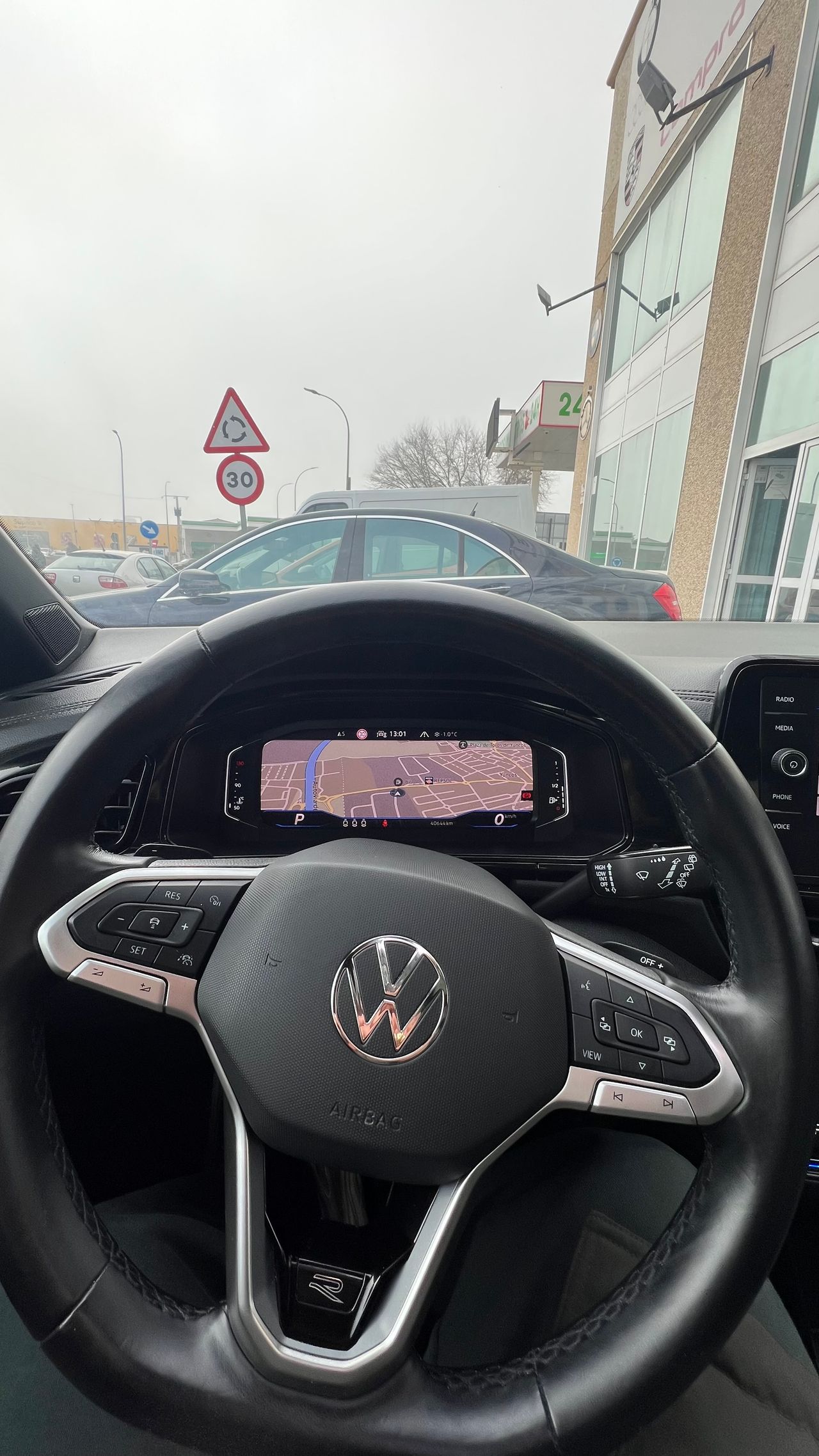 Volkswagen T-Roc RLine 2.0 TDI DSG 4x4 - Foto 21