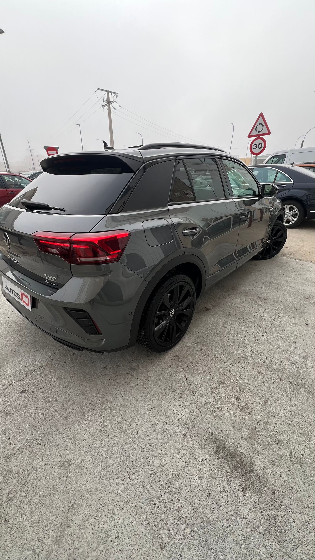 Volkswagen T-Roc RLine 2.0 TDI DSG 4x4 - Foto 9