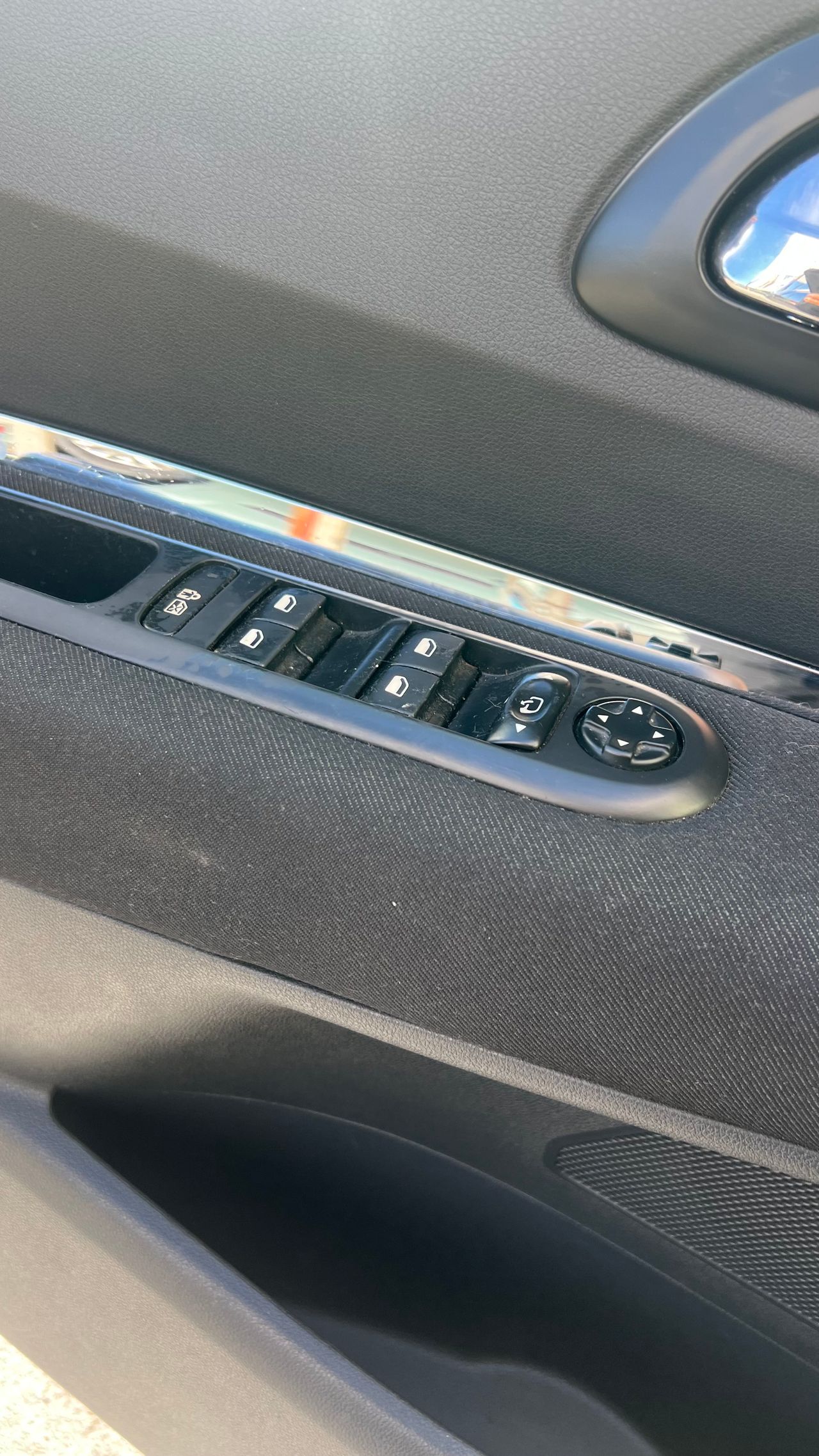 Peugeot 5008 1.6 HDI 112 FAP 7 plazas - Foto 20