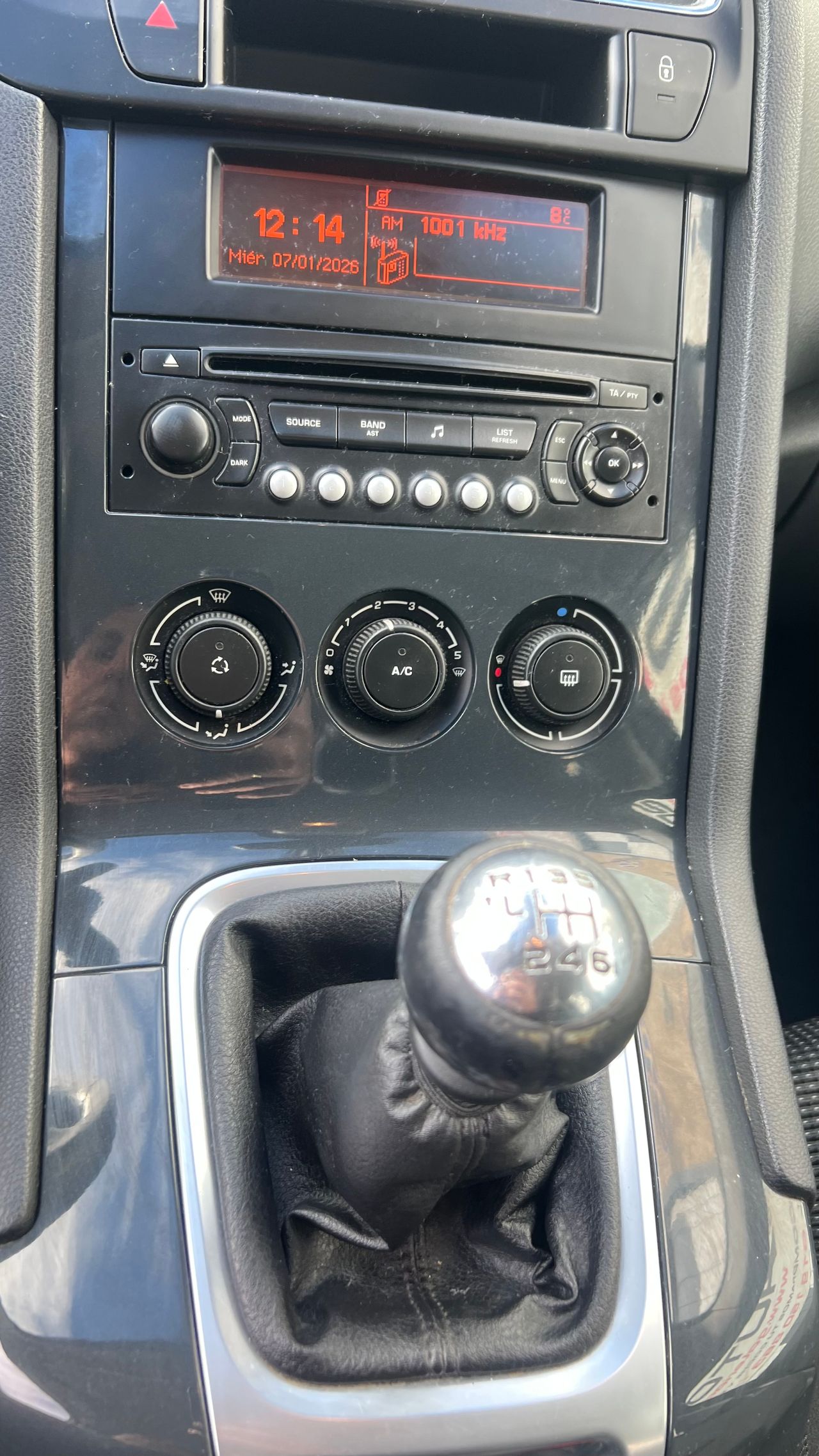 Peugeot 5008 1.6 HDI 112 FAP 7 plazas - Foto 19