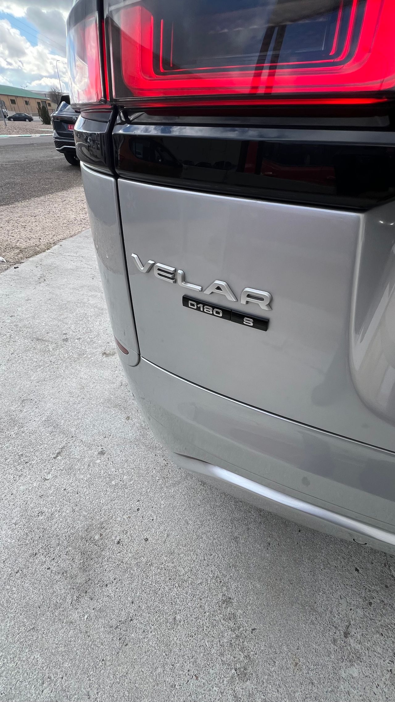 Land-Rover Range Rover Velar 2.0 D180 4WD Auto - Foto 8