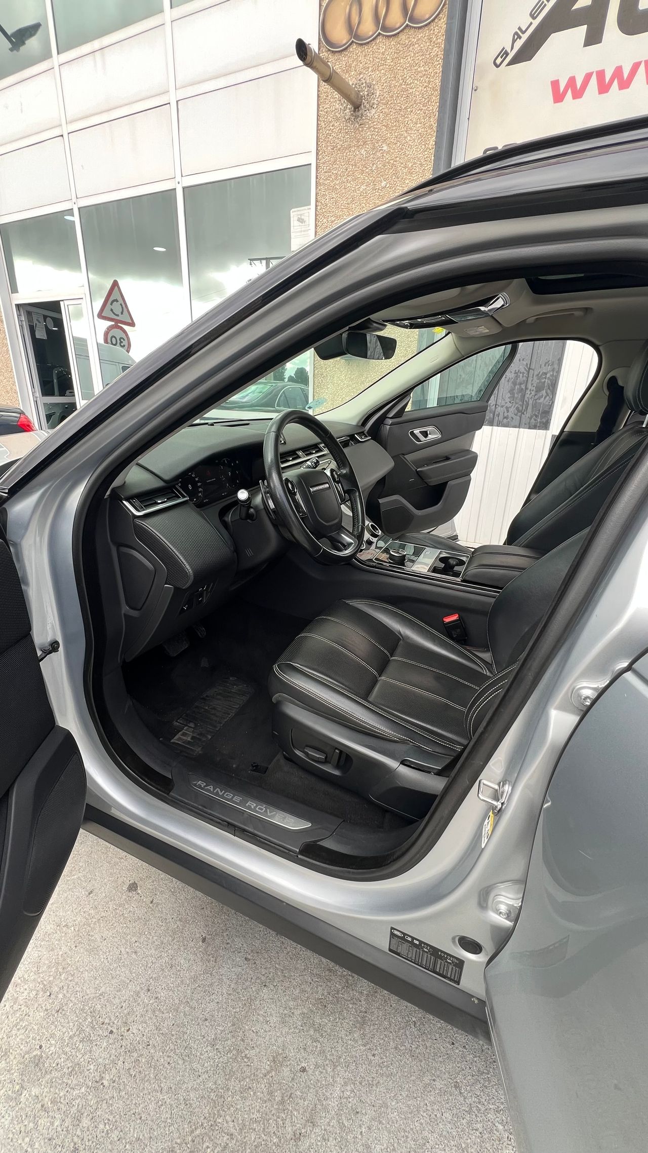 Land-Rover Range Rover Velar 2.0 D180 4WD Auto - Foto 15