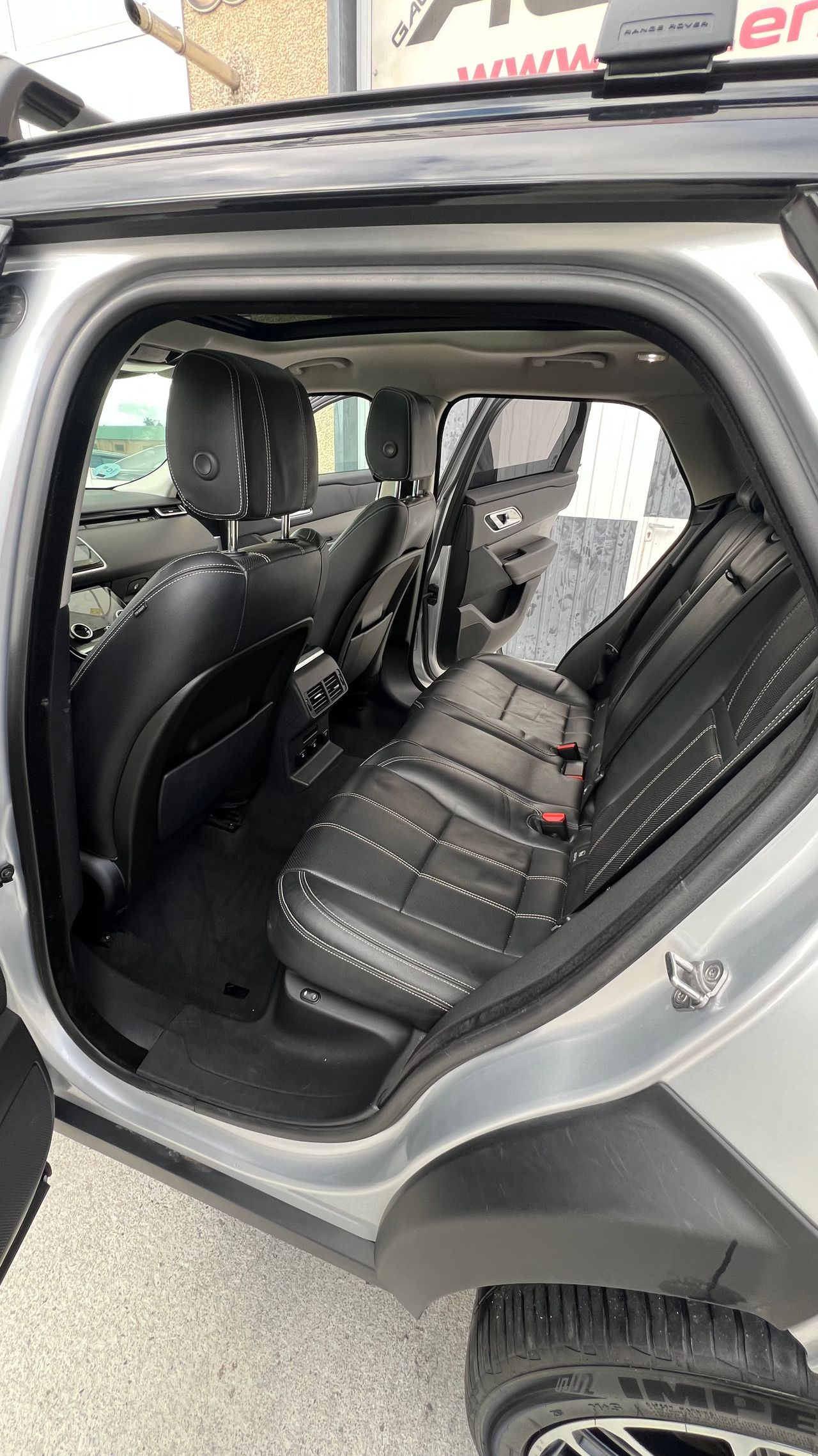 Land-Rover Range Rover Velar 2.0 D180 4WD Auto - Foto 14