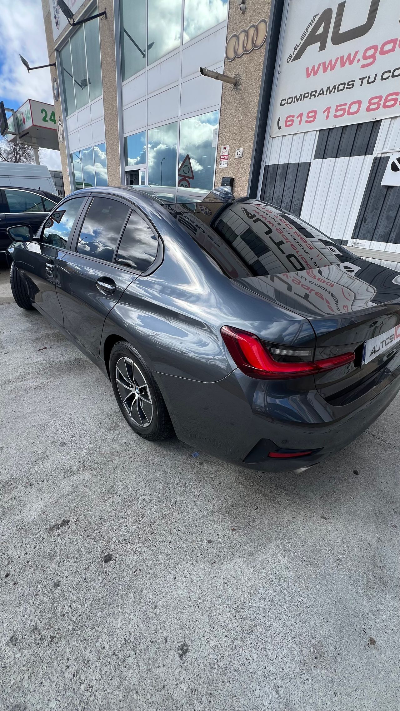 BMW Serie 3 318 i automatico 150cv - Foto 6