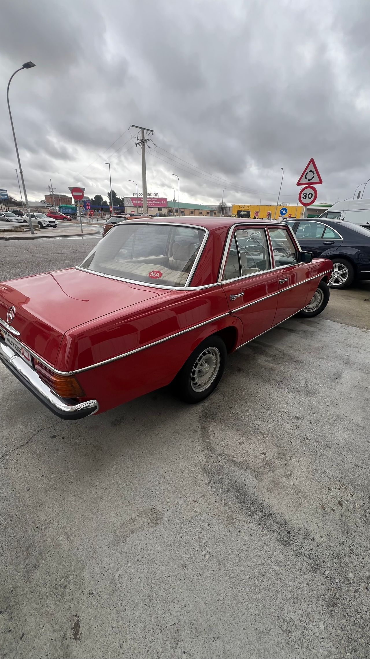 Mercedes 220 diesel año 1975 - Foto 8