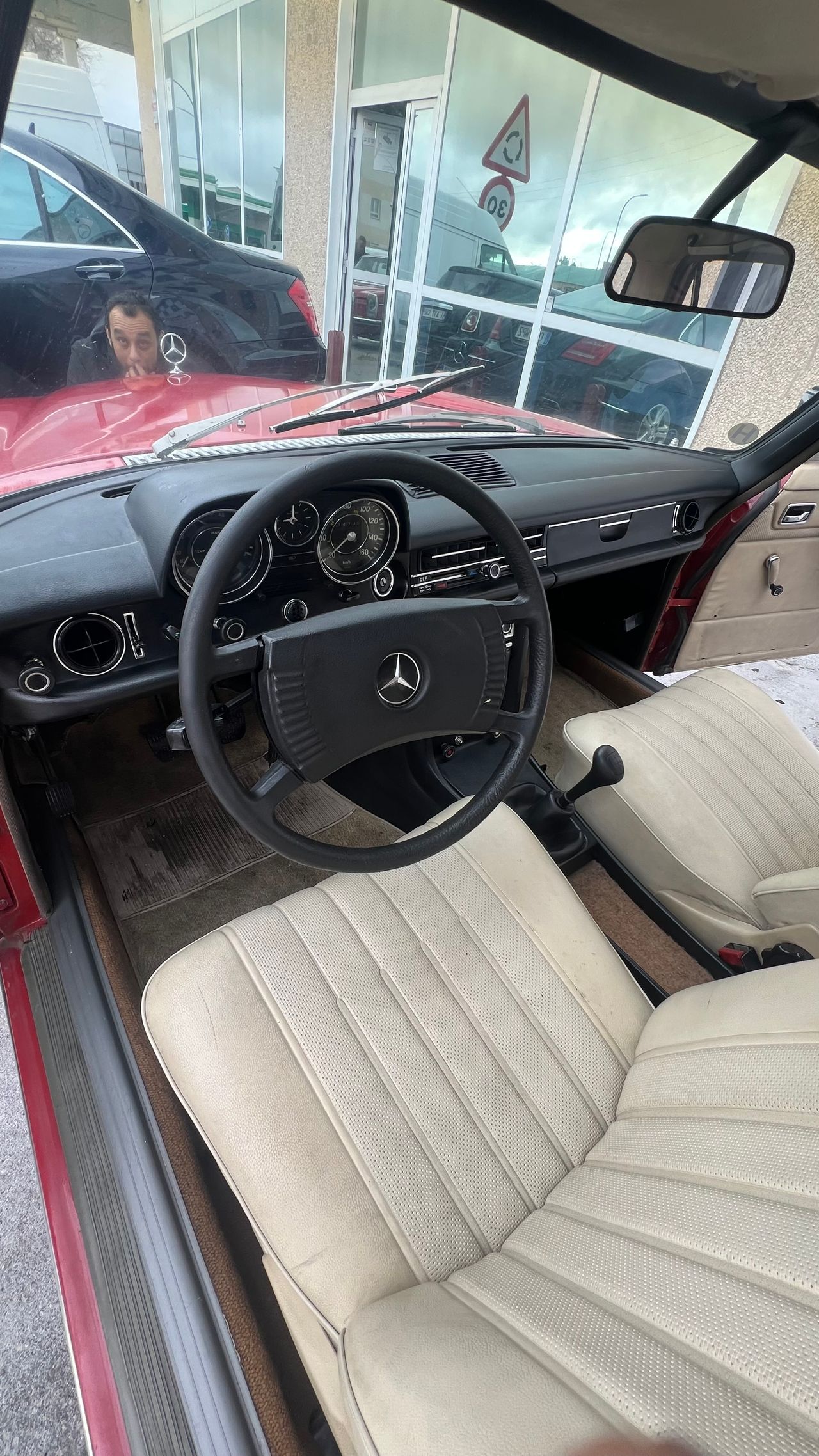 Mercedes 220 diesel año 1975 - Foto 13