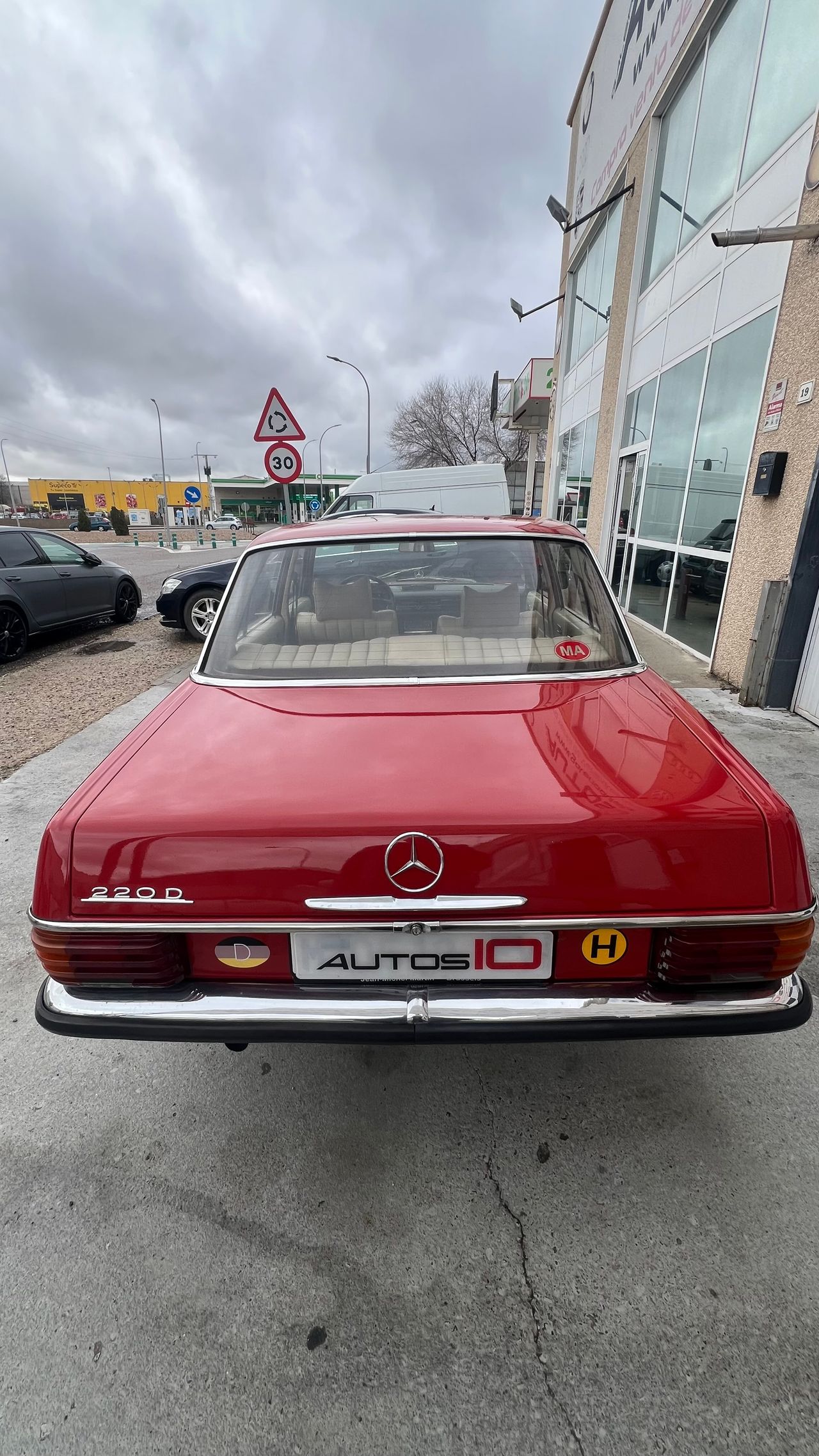 Mercedes 220 diesel año 1975 - Foto 7