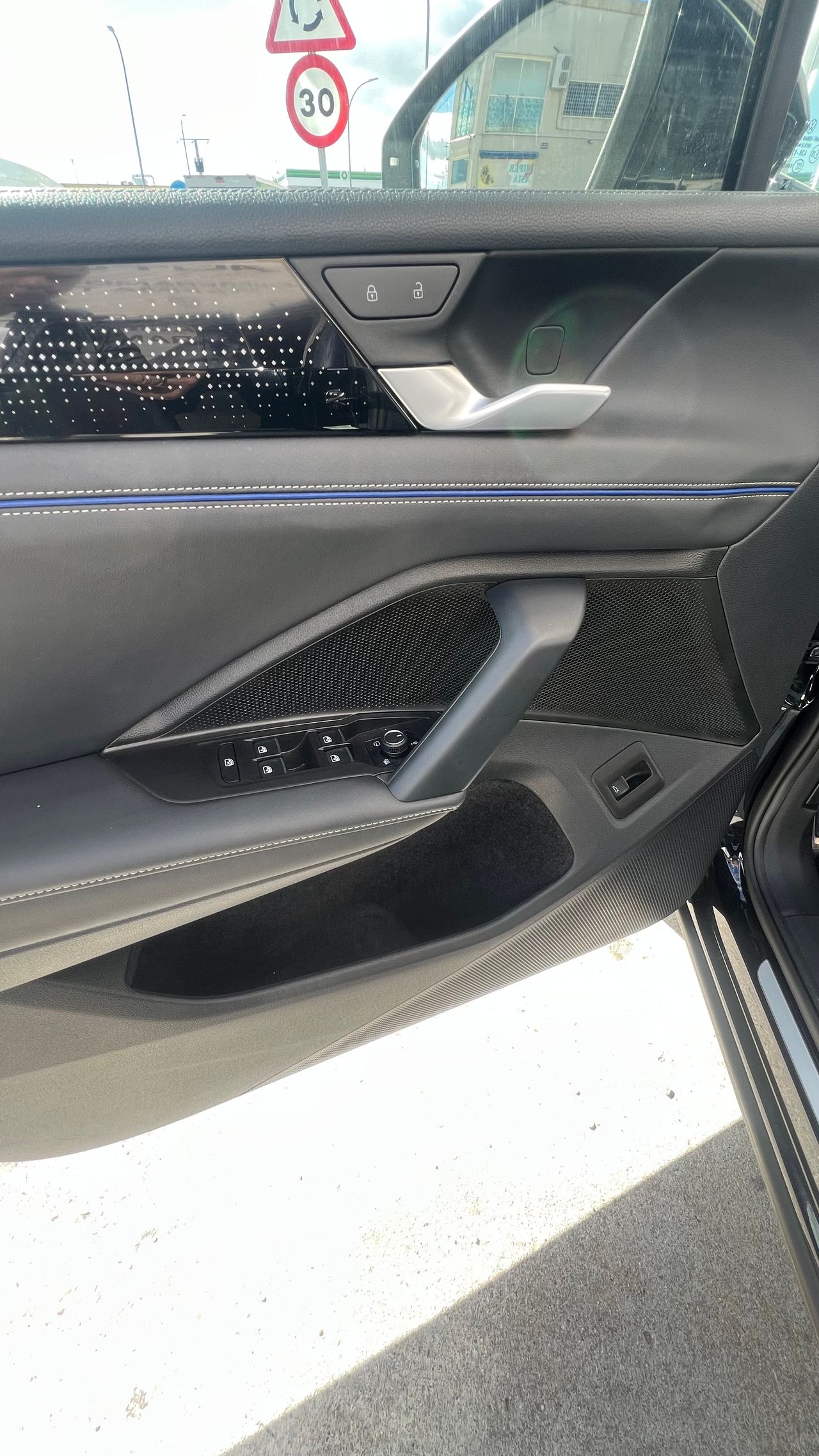 Volkswagen Tiguan RLine 2.0 TDI DSG 4Motion0 193cv - Foto 18