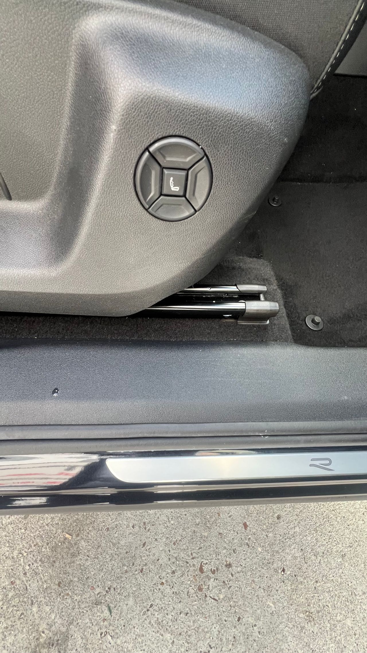 Volkswagen Tiguan RLine 2.0 TDI DSG 4Motion0 193cv - Foto 13