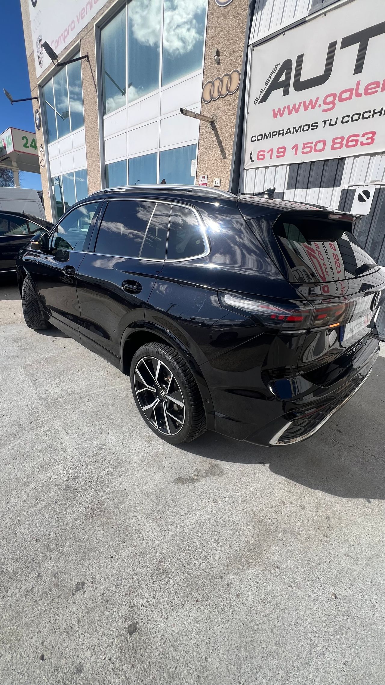 Volkswagen Tiguan RLine 2.0 TDI DSG 4Motion0 193cv - Foto 4