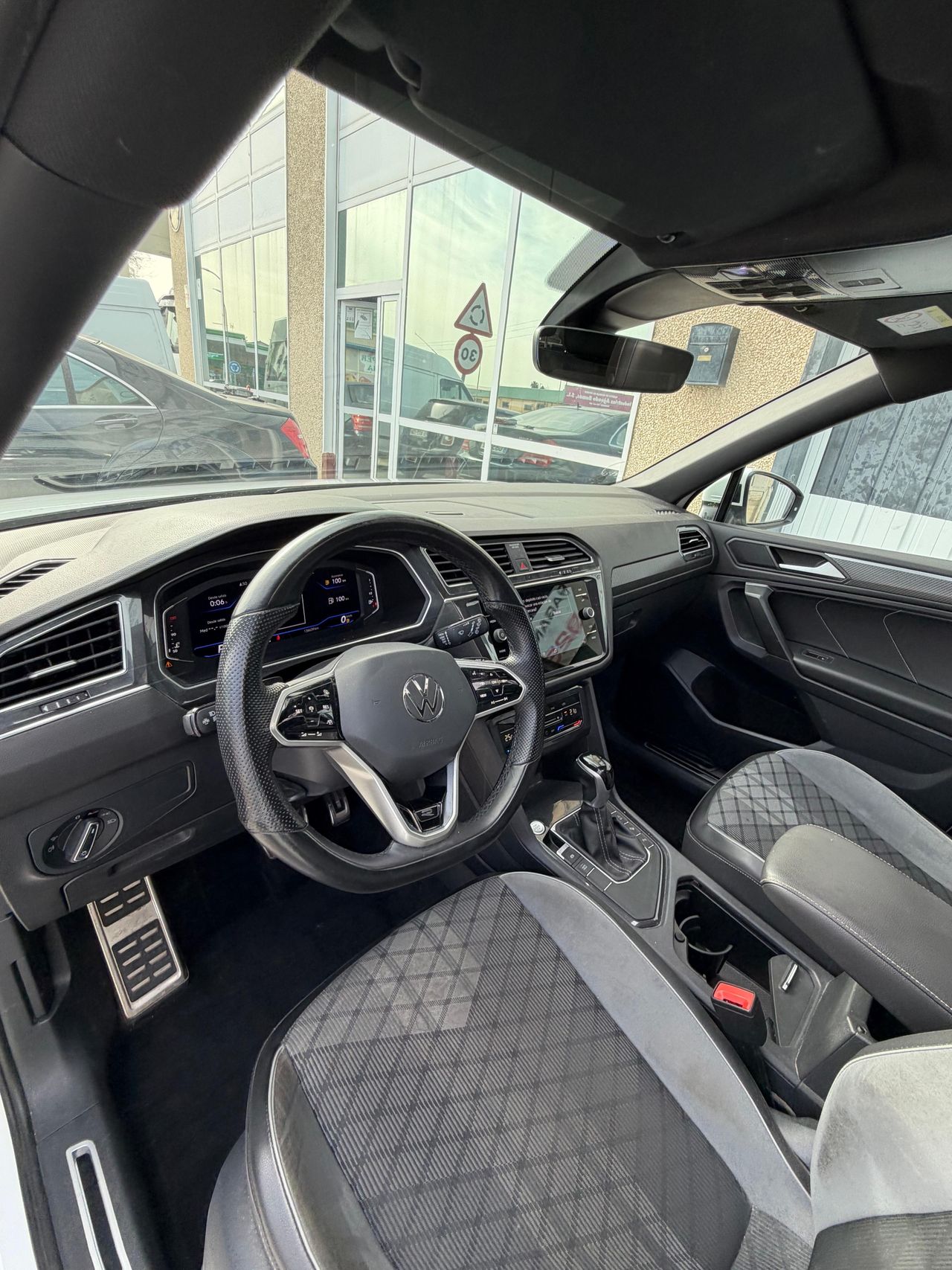 Volkswagen Tiguan 2.0 tdi 150 cv r line 7 plazas - Foto 15