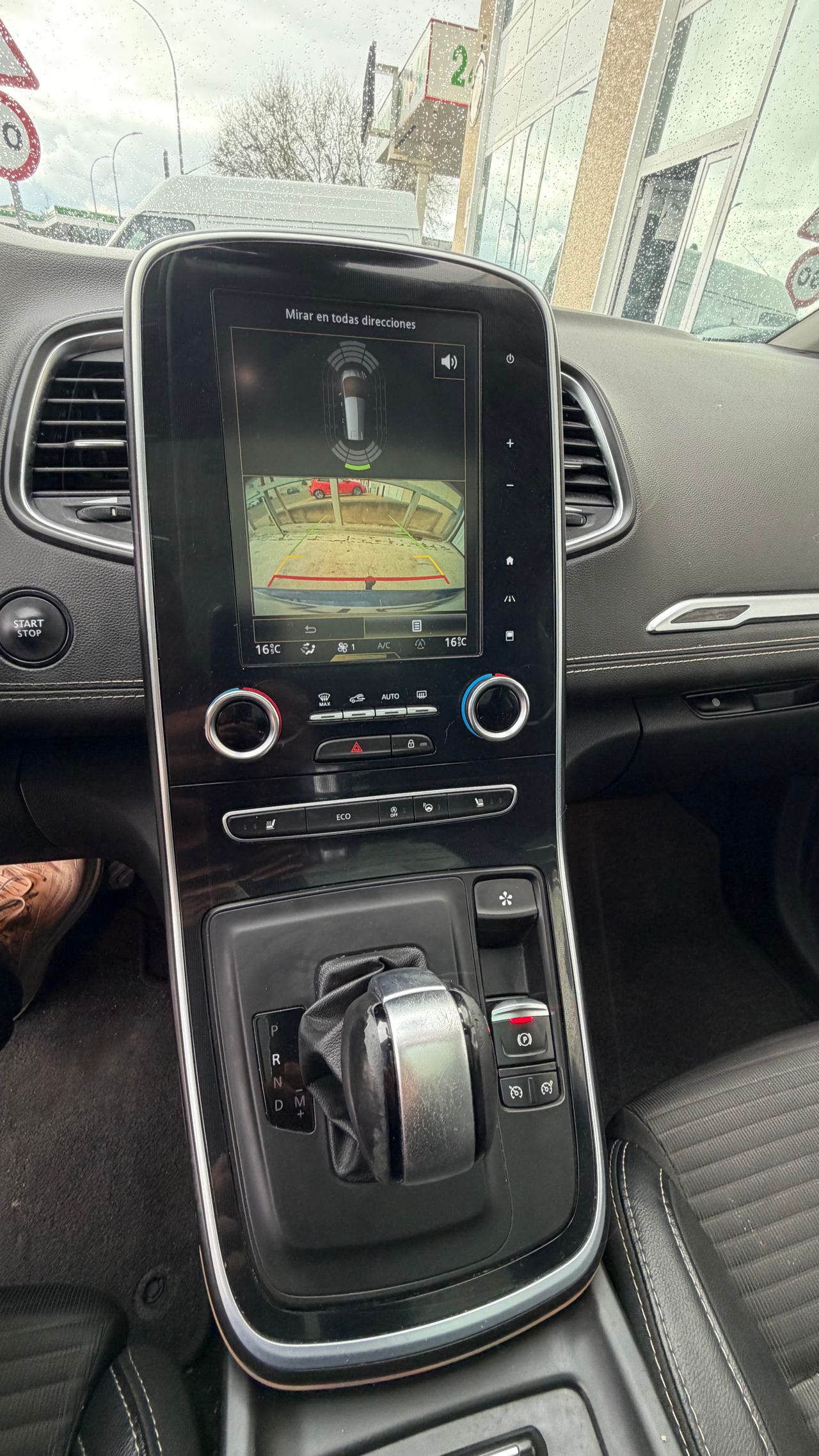 Renault Grand Scénic Diesel cambio automático 160cv 7 plazas - Foto 20