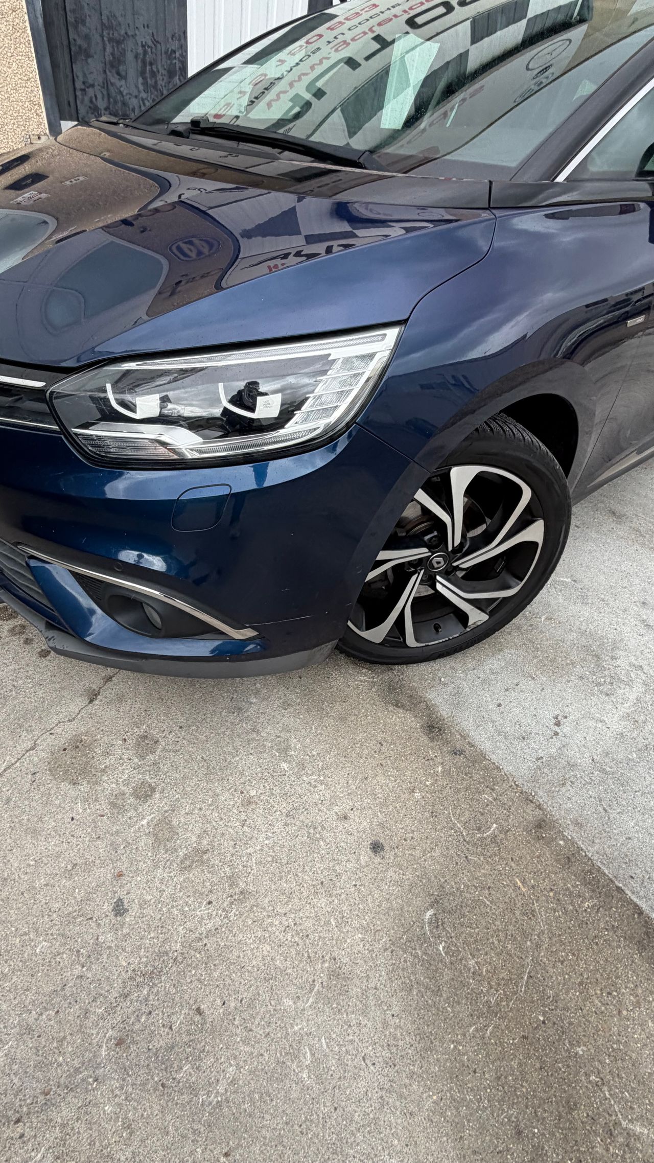 Renault Grand Scénic Diesel cambio automático 160cv 7 plazas - Foto 3