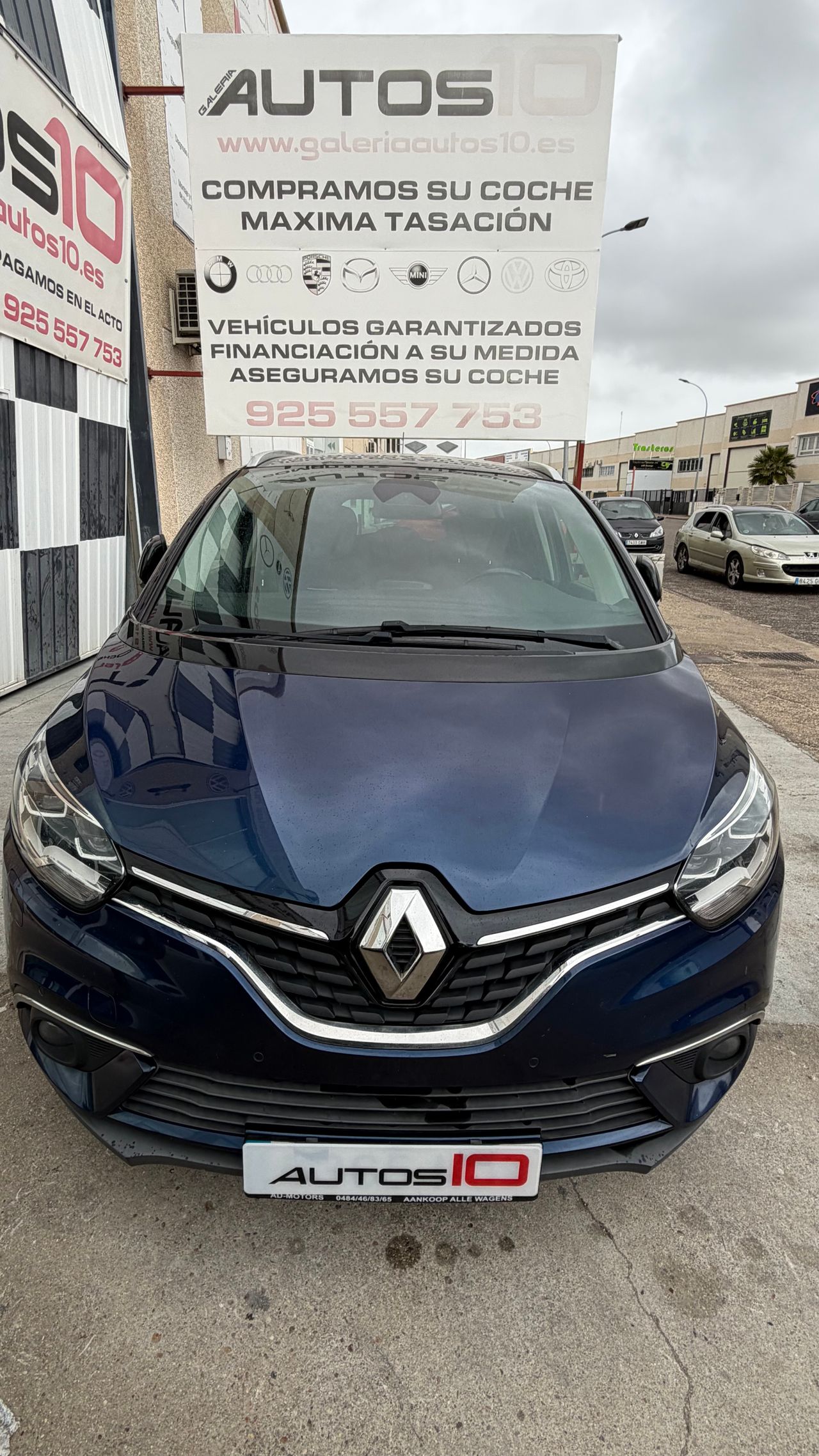 Renault Grand Scénic Diesel cambio automático 160cv 7 plazas - Foto 4