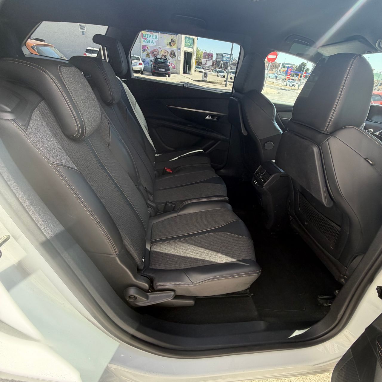 Peugeot 5008 120cv 7 plazas - Foto 9