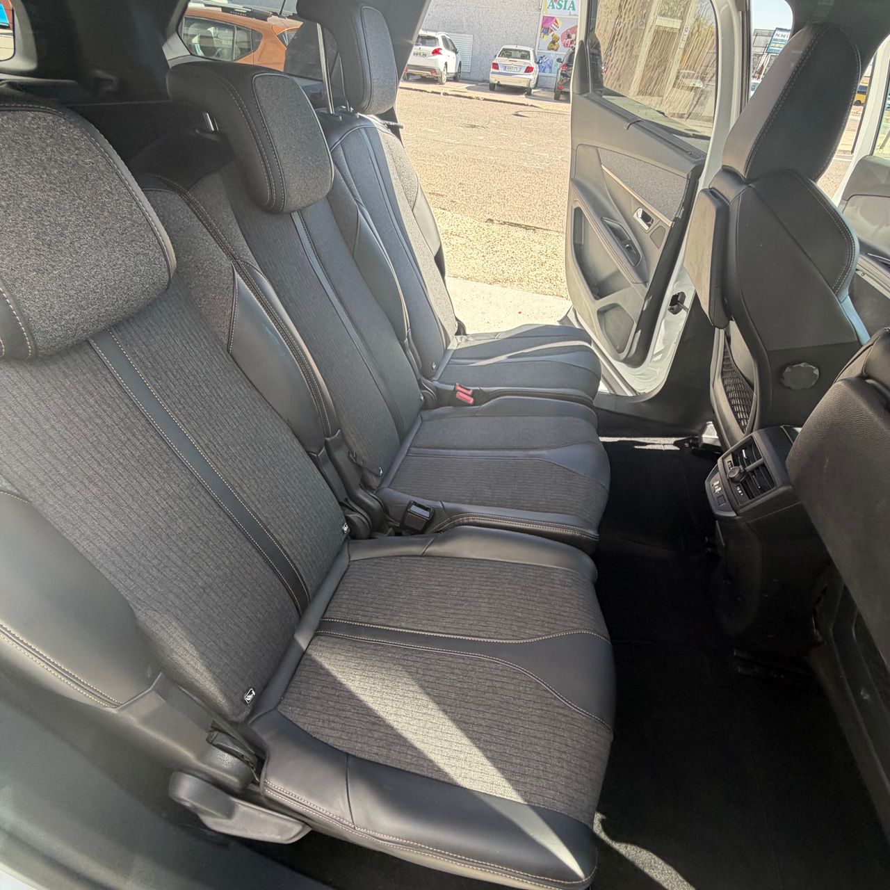 Peugeot 5008 120cv 7 plazas - Foto 12