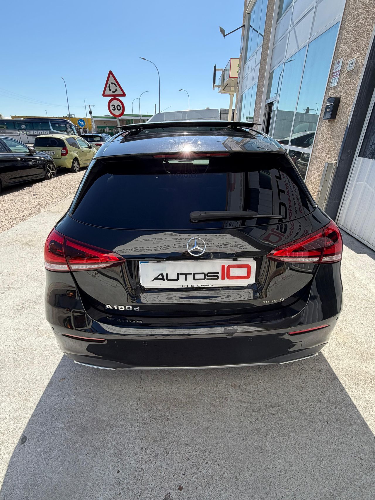 Mercedes Clase A 180CDI PACK AMG - Foto 7