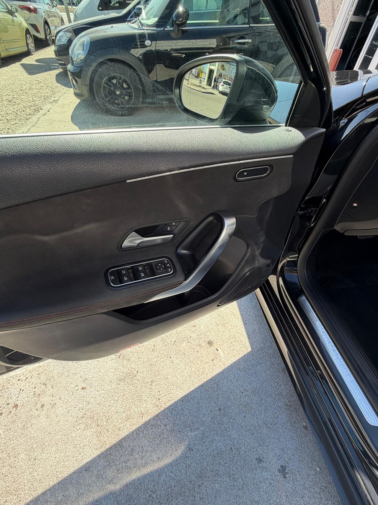 Mercedes Clase A 180CDI PACK AMG - Foto 17