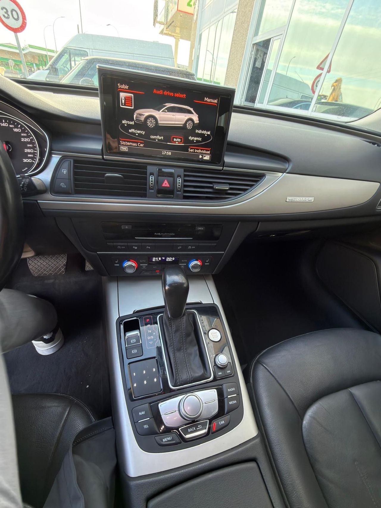 Audi A6 allroad quattro 3.0 TDI quattro S tron - Foto 17