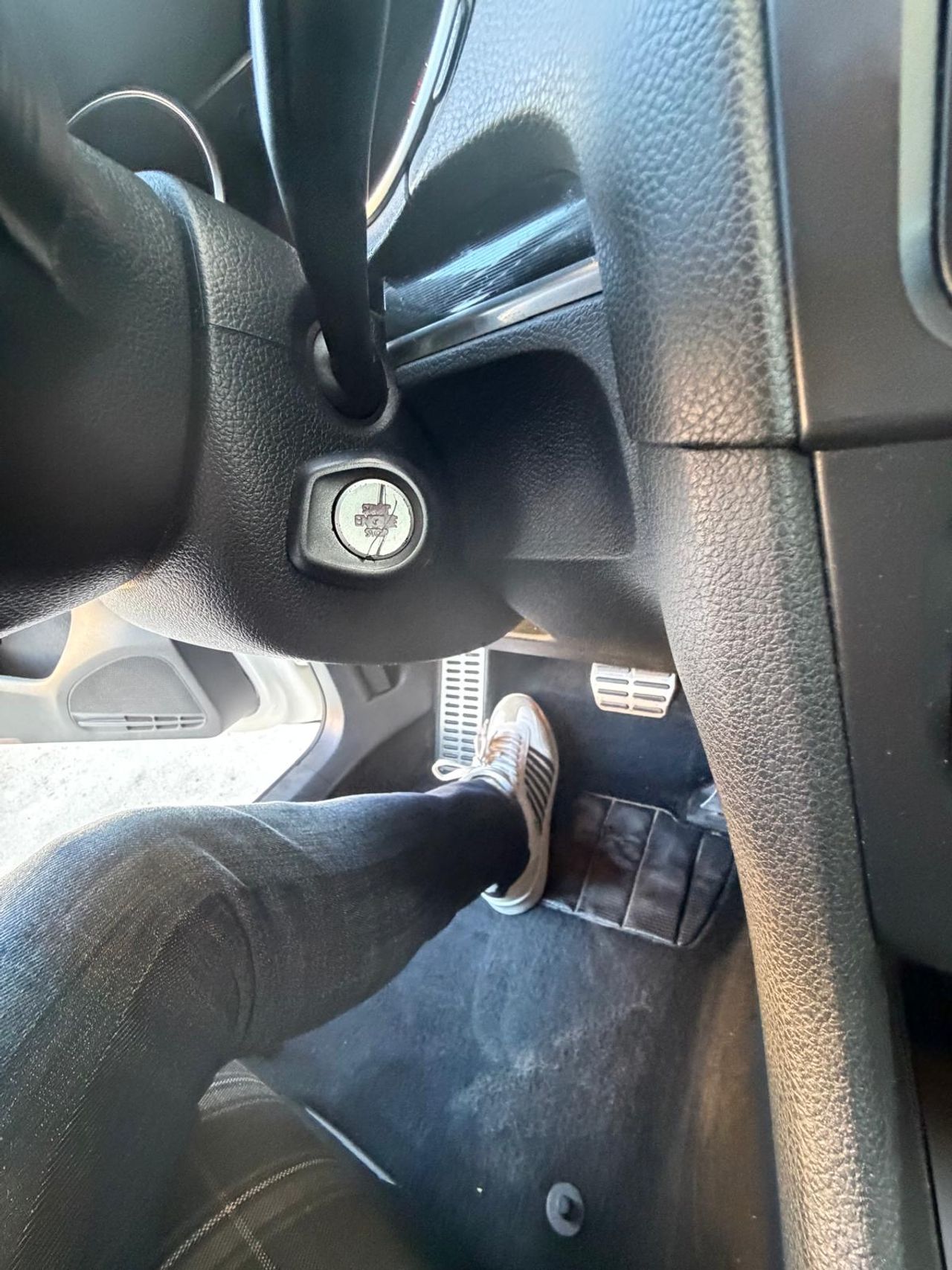 Volkswagen Golf  2.0 TDI DSG 6 vel GTD - Foto 17