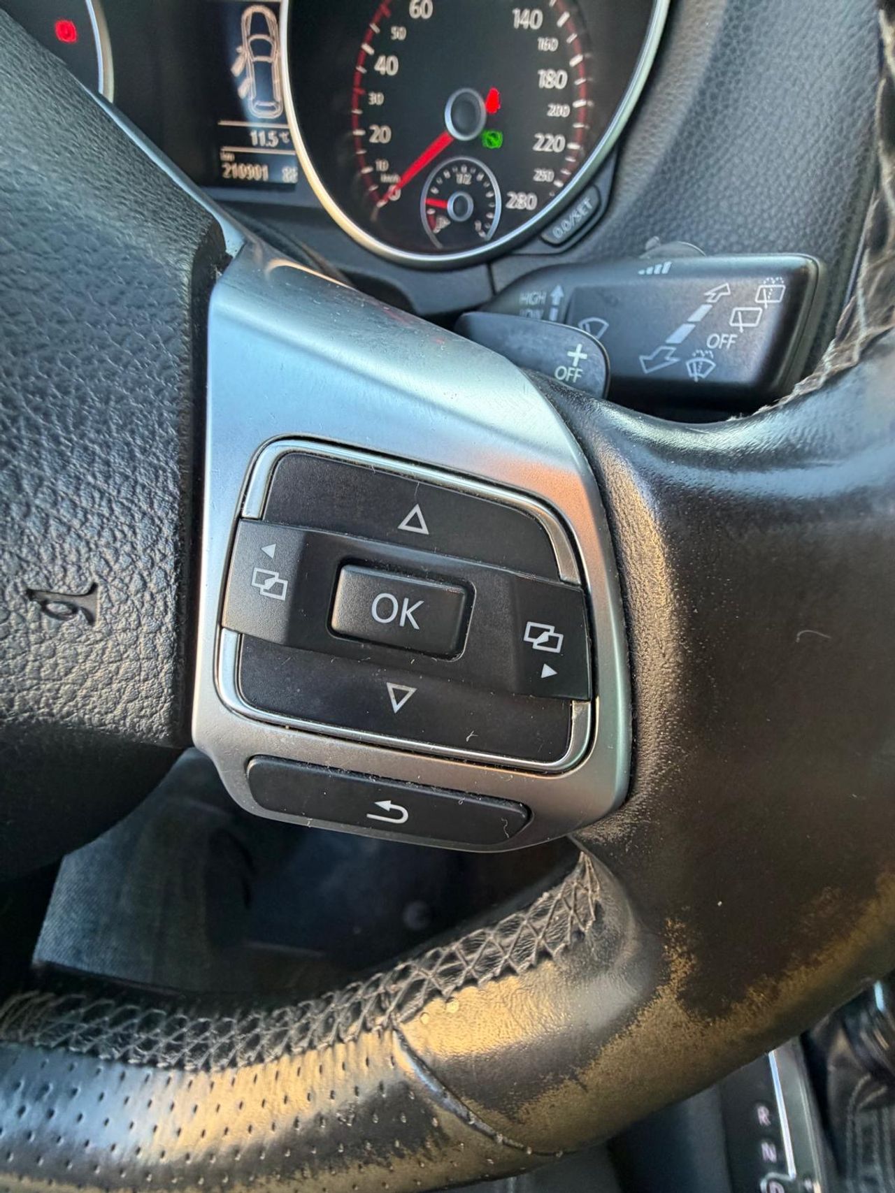 Volkswagen Golf  2.0 TDI DSG 6 vel GTD - Foto 13