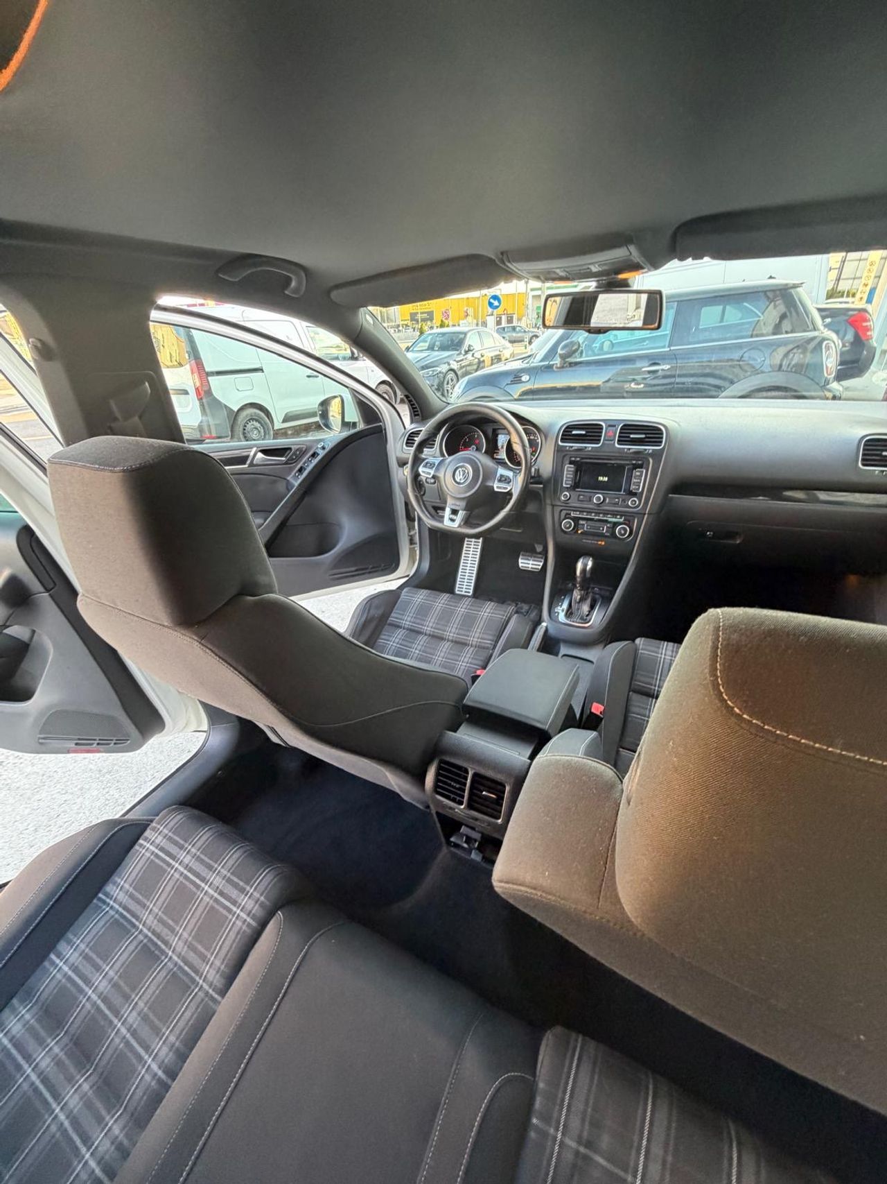 Volkswagen Golf  2.0 TDI DSG 6 vel GTD - Foto 9