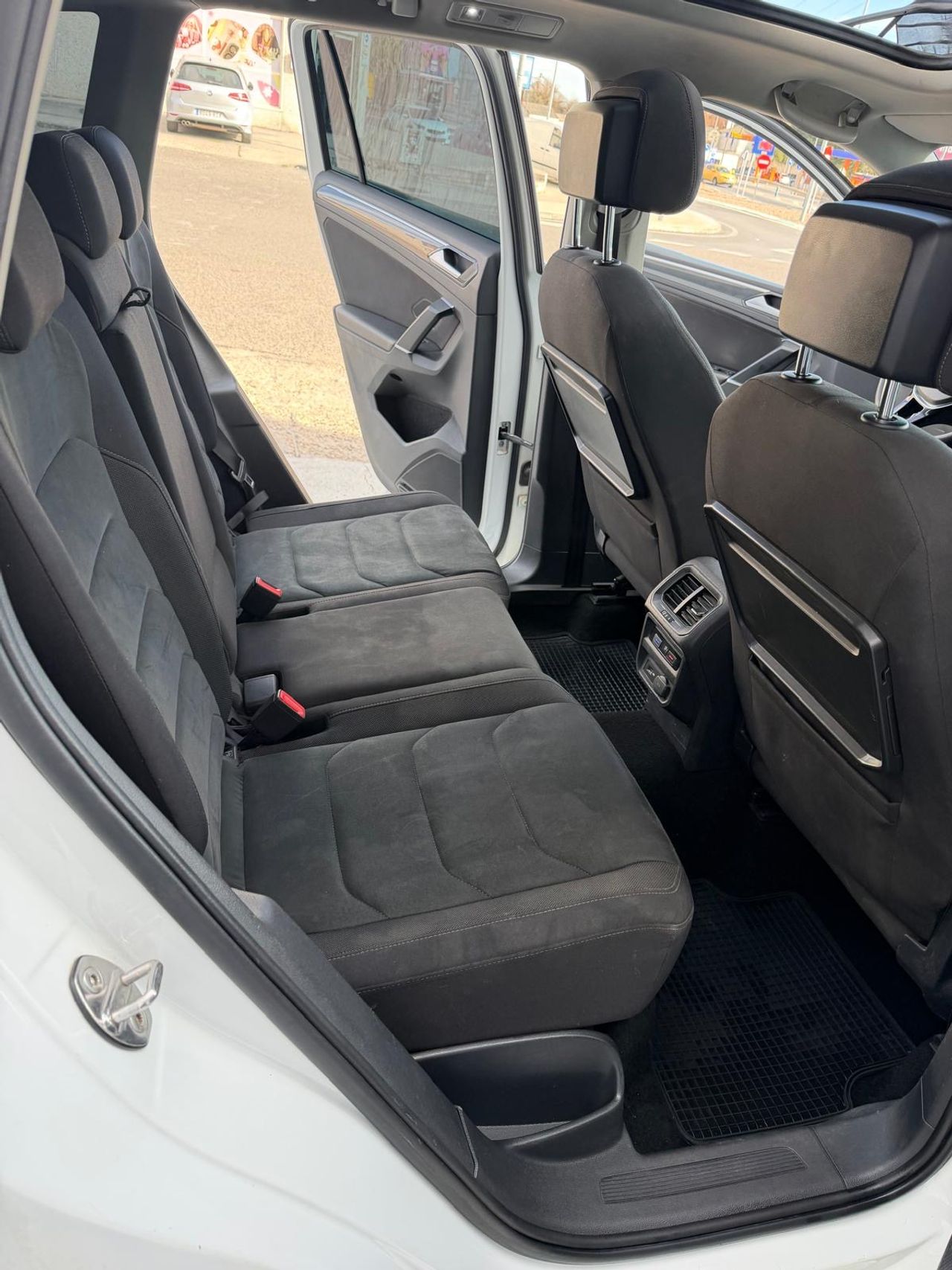 Volkswagen Tiguan 150 cv - Foto 10