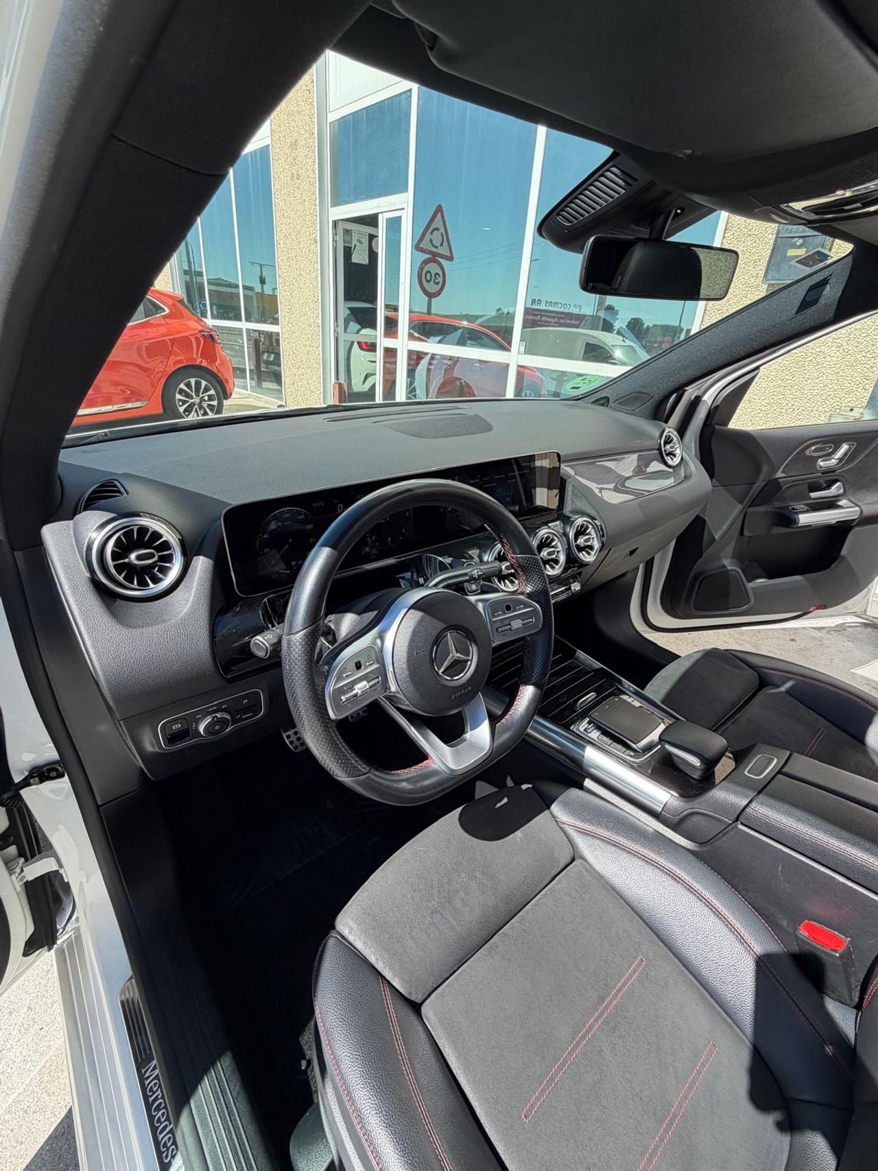 Mercedes Clase B 180CDI PACK AMG full - Foto 20