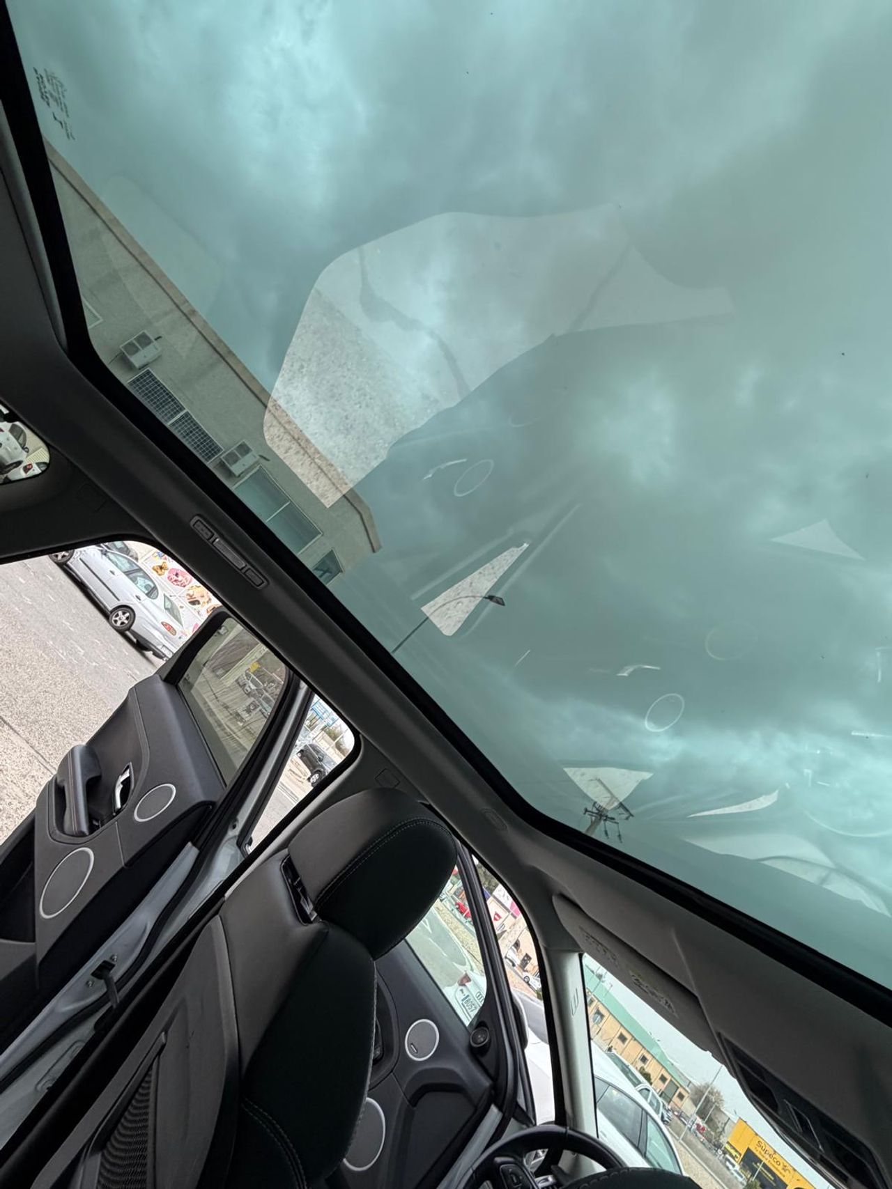 Land-Rover Range Rover Evoque  2.2L SD4 4x4 Prestige Auto 190cv - Foto 12