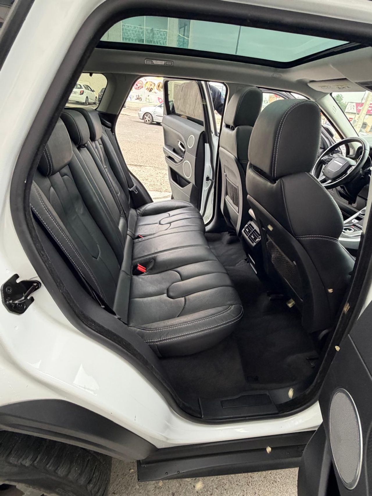 Land-Rover Range Rover Evoque  2.2L SD4 4x4 Prestige Auto 190cv - Foto 10